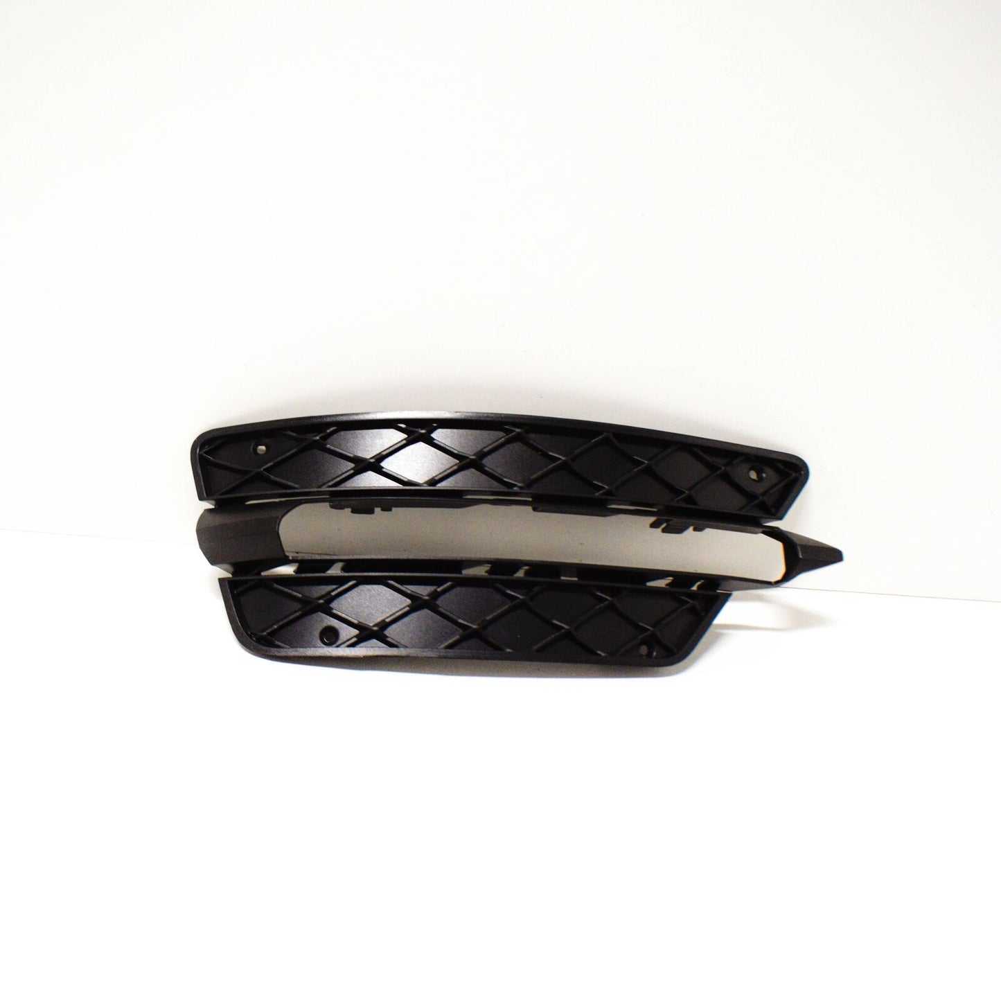 NEW MERCEDES-BENZ C W204 FRONT RIGHT GRILL A2048851453 ORIGINAL