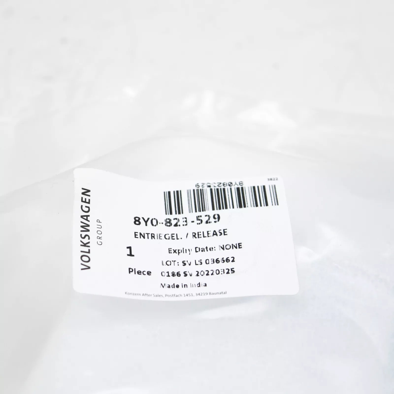 NEW AUDI A3 LIMOUSINE 8Y FRONT BONNET LOCK RELEASE CABLE 8Y0823529 ORIGINAL