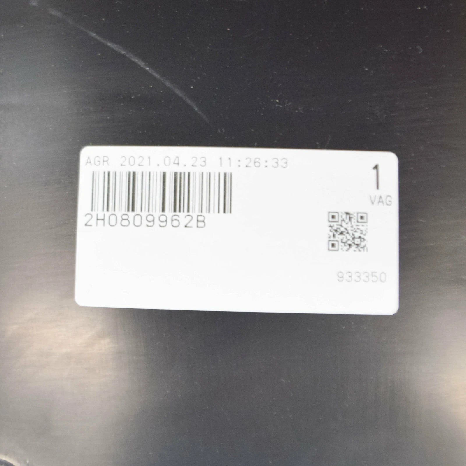 NEW VOLKSWAGEN AMAROK FRONT RIGHT WHEEL HOUSING LINER 2H0809962B ORIGINAL