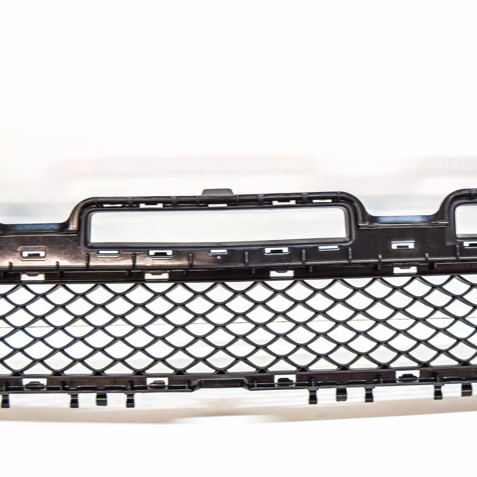 NEW MERCEDES BENZ GLA X156 FRONT BUMPER LOWER GRILLE A1568804100 ORIGINAL
