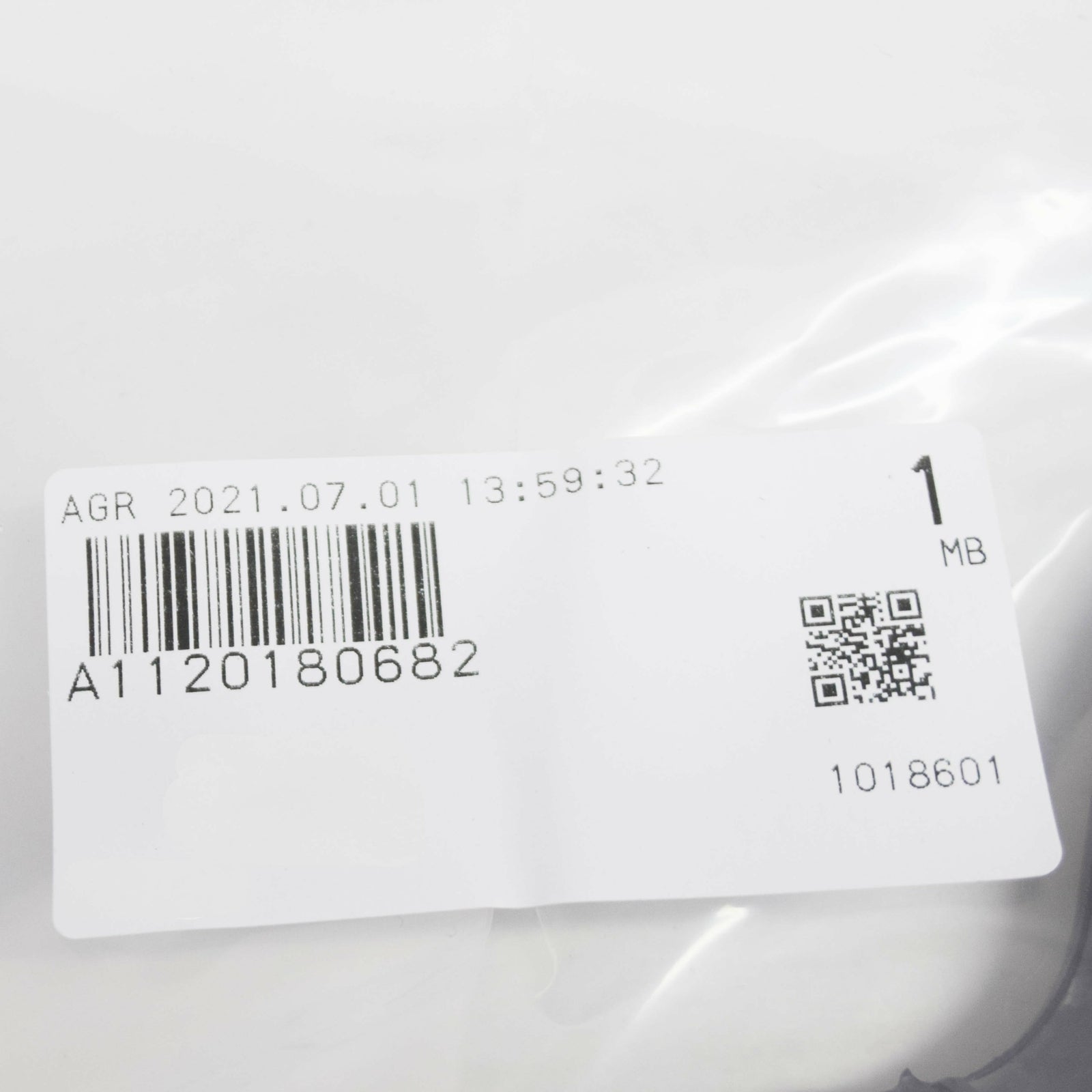 NEW MERCEDES-BENZ C W203 ENGINE CRANKCASE BREATHER HOSE A1120180682 ORIGINAL