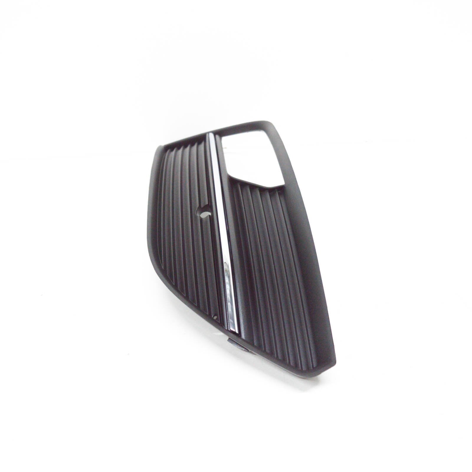 NEW AUDI A3 8PA FRONT BUMPER RIGHT SIDE GRILLE 8V3807682A 9B9 ORIGINAL