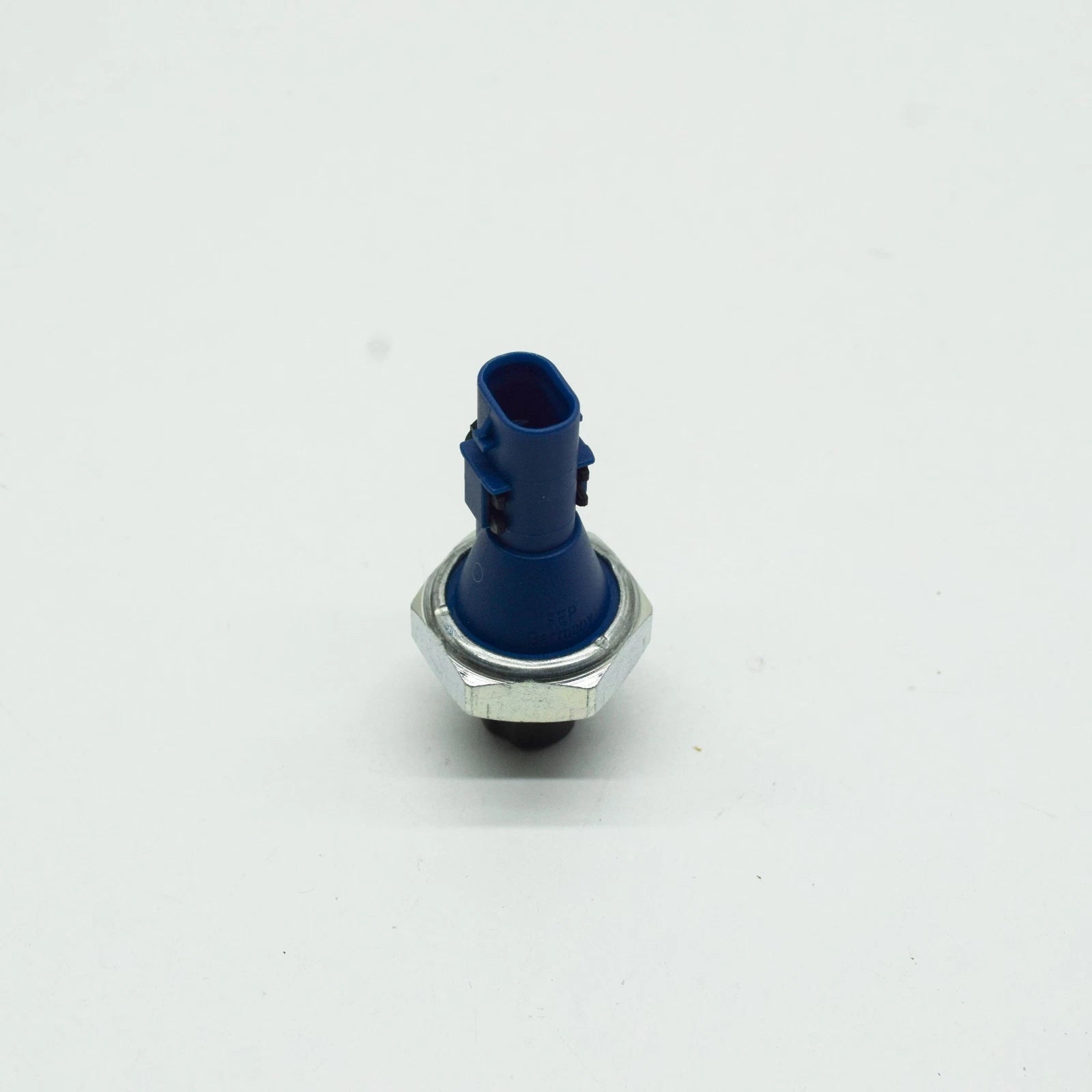 NEW AUDI A4 B9 OIL PRESSURE SWITCH 06K919081D ORIGINAL