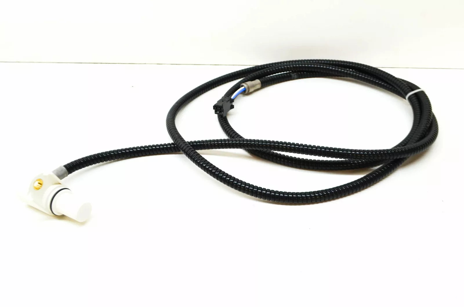 NEW MERCEDES-BENZ G CABRIO W463 GENERATOR PULSE SPEED SENSOR A4635420717