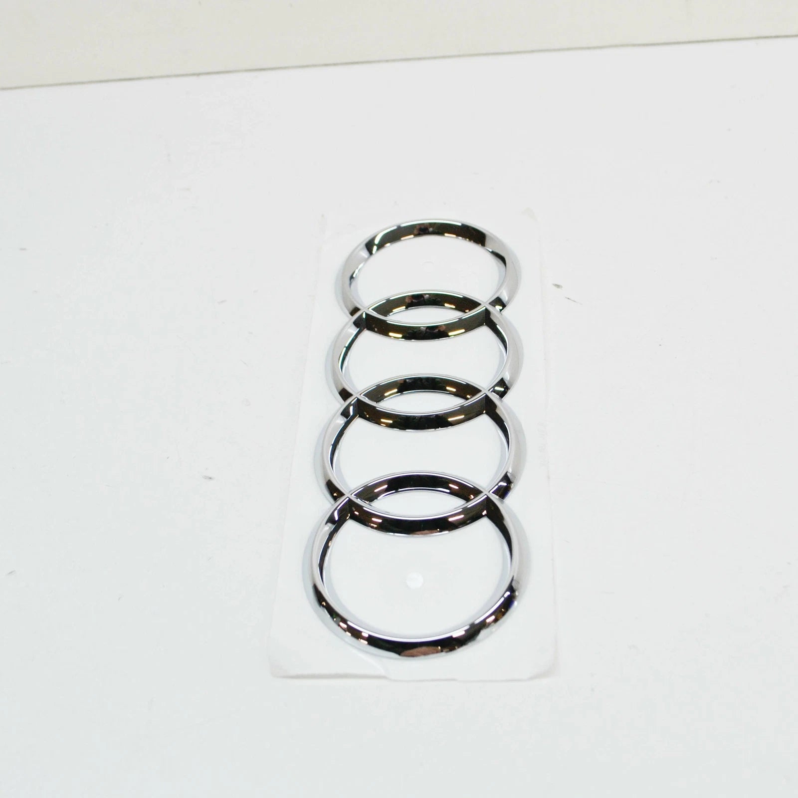 NEW AUDI A4 B8 REAR EMBLEM BADGE 8T0853742B2ZZ ORIGINAL