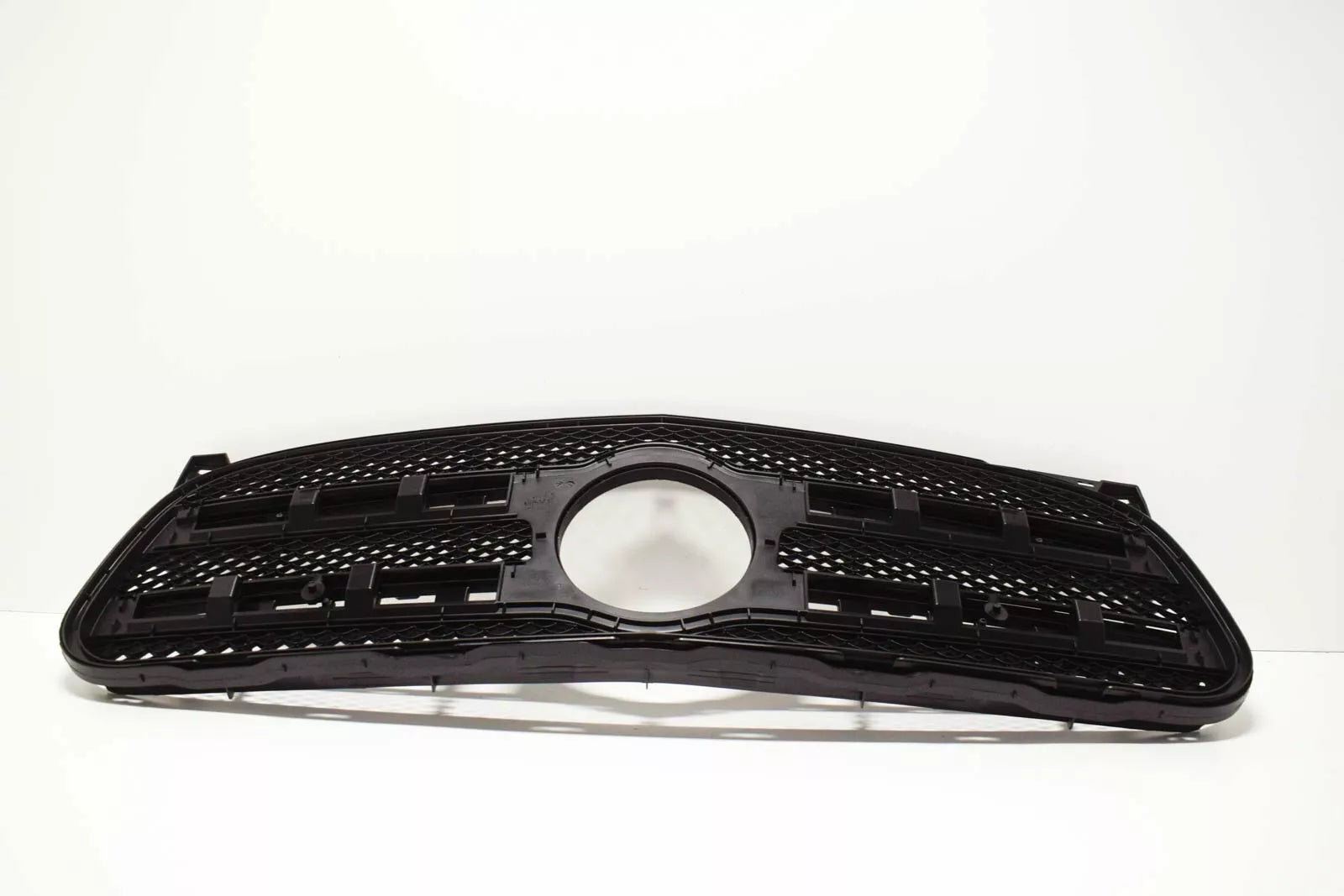 NEW MERCEDES-BENZ GLA-CLASS X156 RADIATOR GRILLE A1568801200