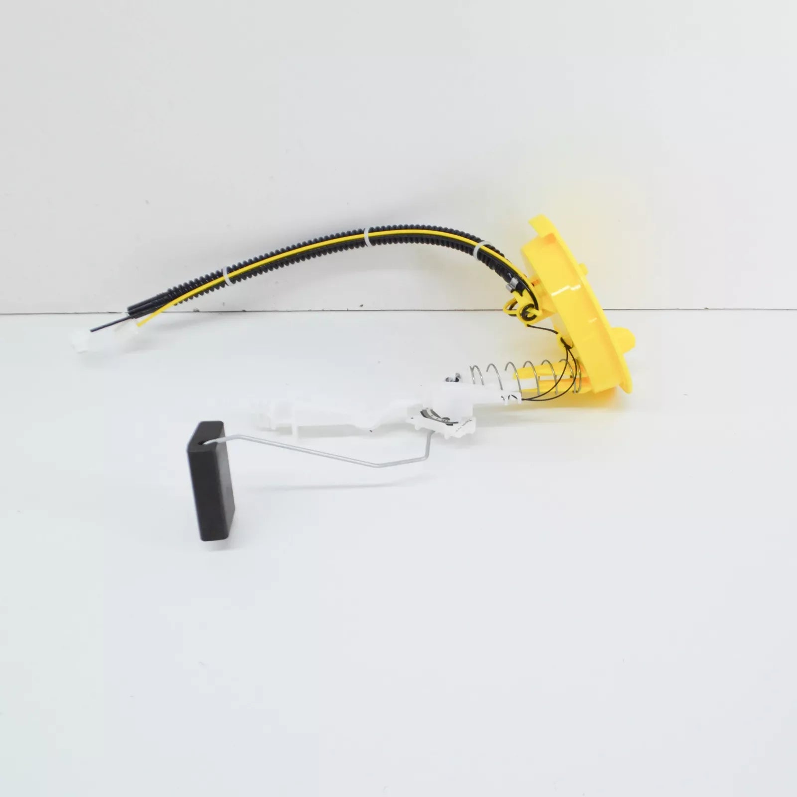 NEW BMW 5 E39 RIGHT FUEL LEVEL SENSOR 16146752371 6752371 ORIGINAL