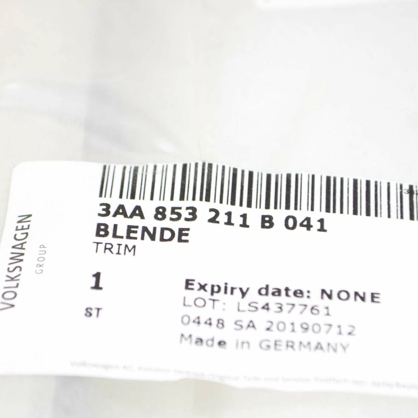 NEW VOLKSWAGEN PASSAT B7 R-LINE FRONT BUMPER LEFT TRIM 3AA853211B041