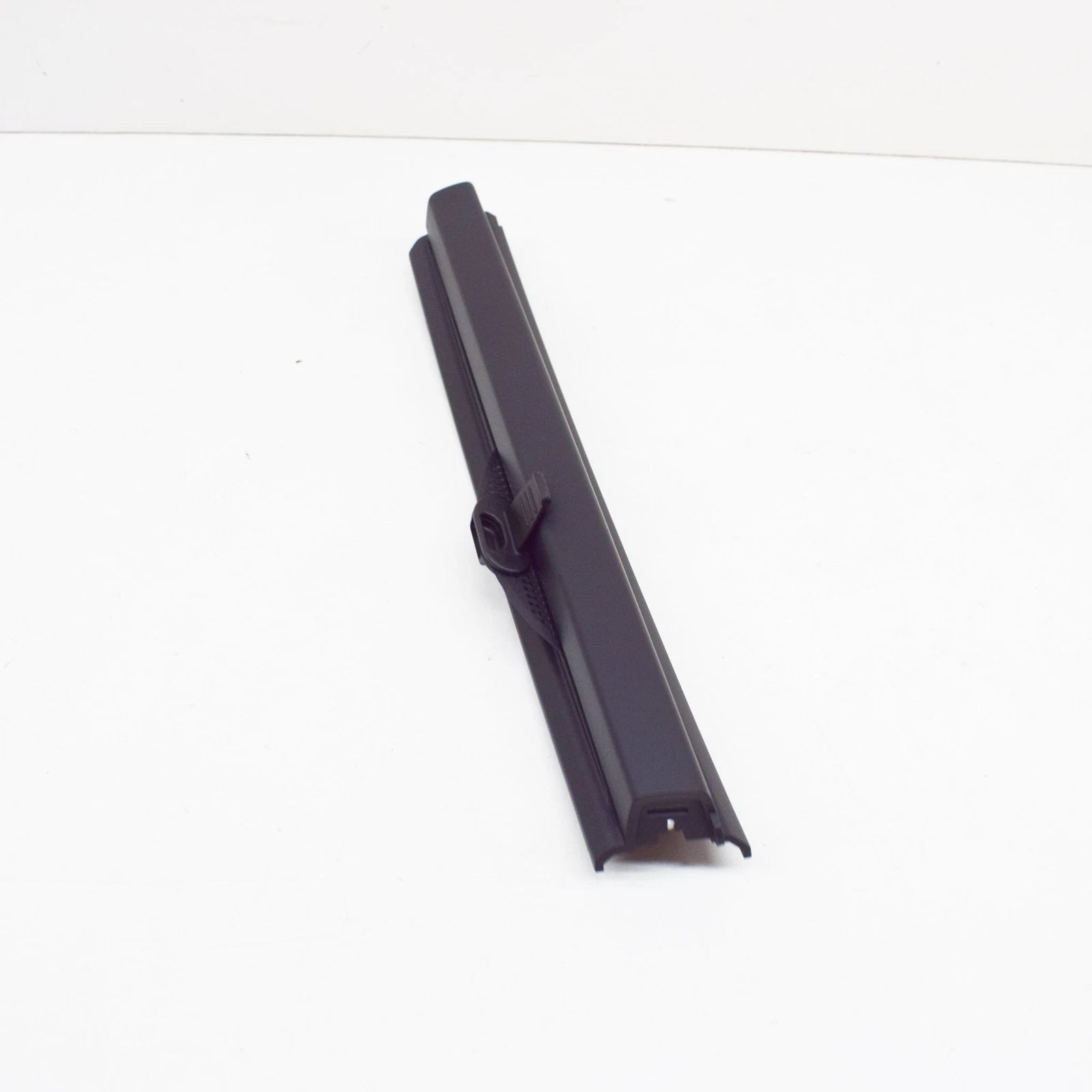 NEW BMW 5 E39 REAR LEFT DOOR SUN BLIND 7110205 51167110205 ORIGINAL