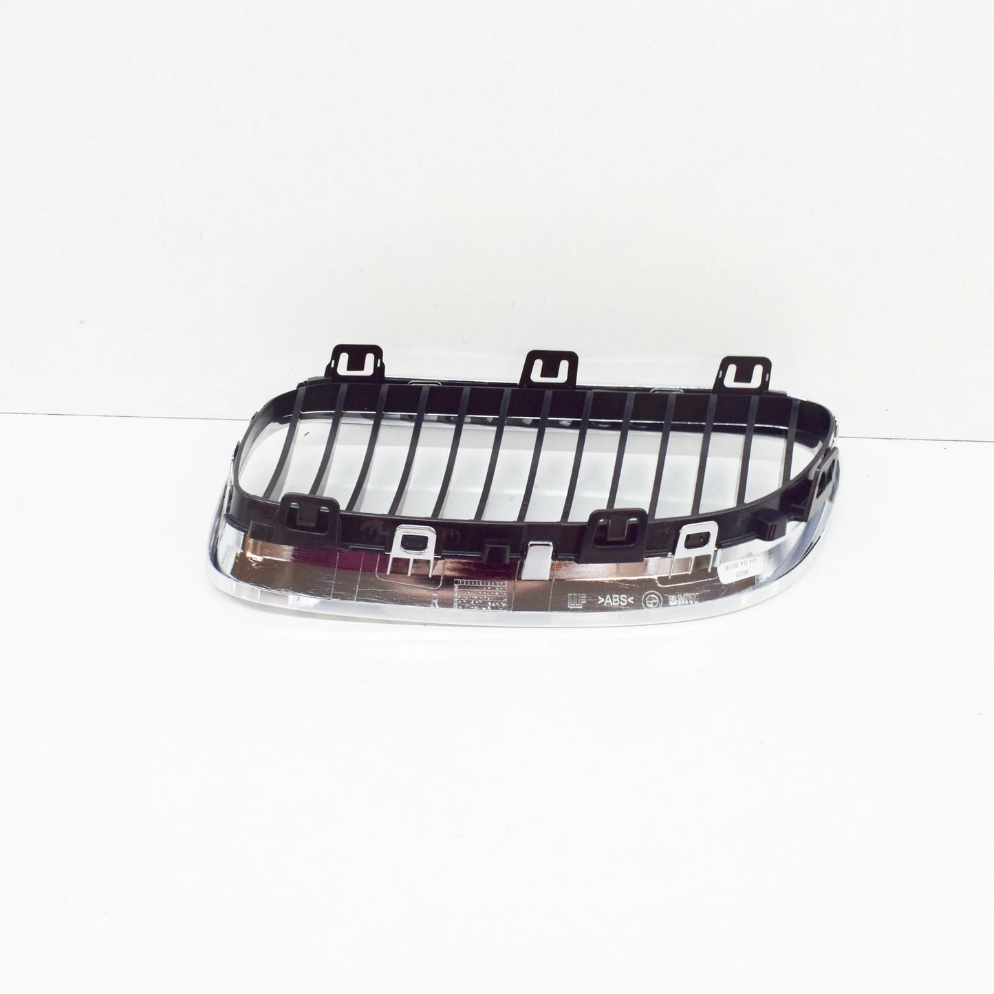 NEW BMW 3 COUPE E92 FRONT RADIATOR RIGHT BLACK CHROME GRILLE 51137254972