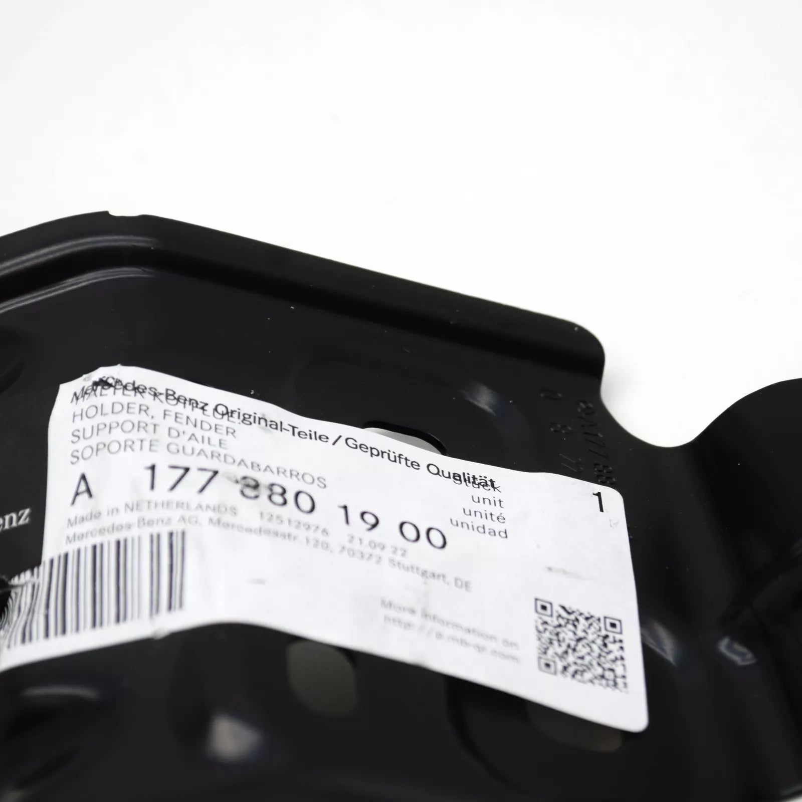 NEW MERCEDES-BENZ A W177 FRONT LEFT FENDER FRONT BRACKET A1778801900 ORIGINAL