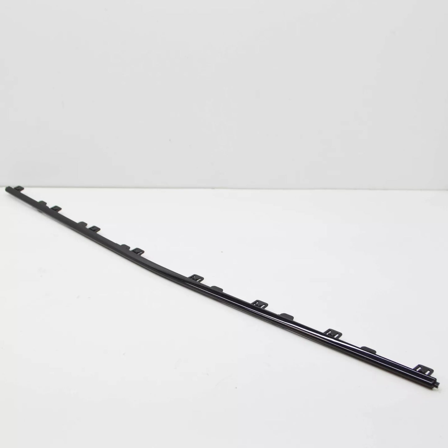 NEW MERCEDES-BENZ C W206 AMG FRONT BUMPER CENTER LOWER TRIM A2068855802 ORIGINAL