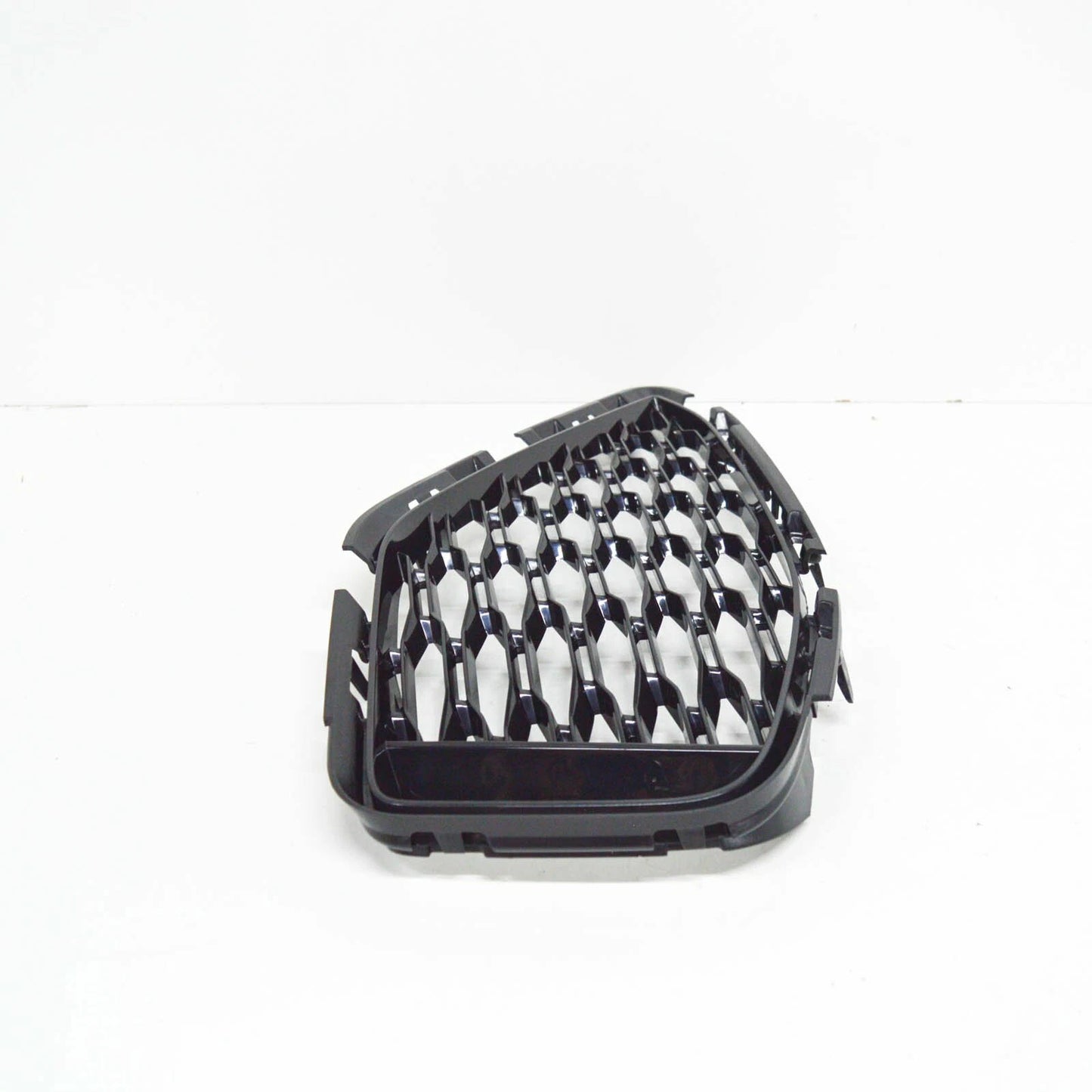 NEW BMW 8 G15 M FRONT RIGHT OPEN AIR INLET GRILLE 51118074784 ORIGINAL