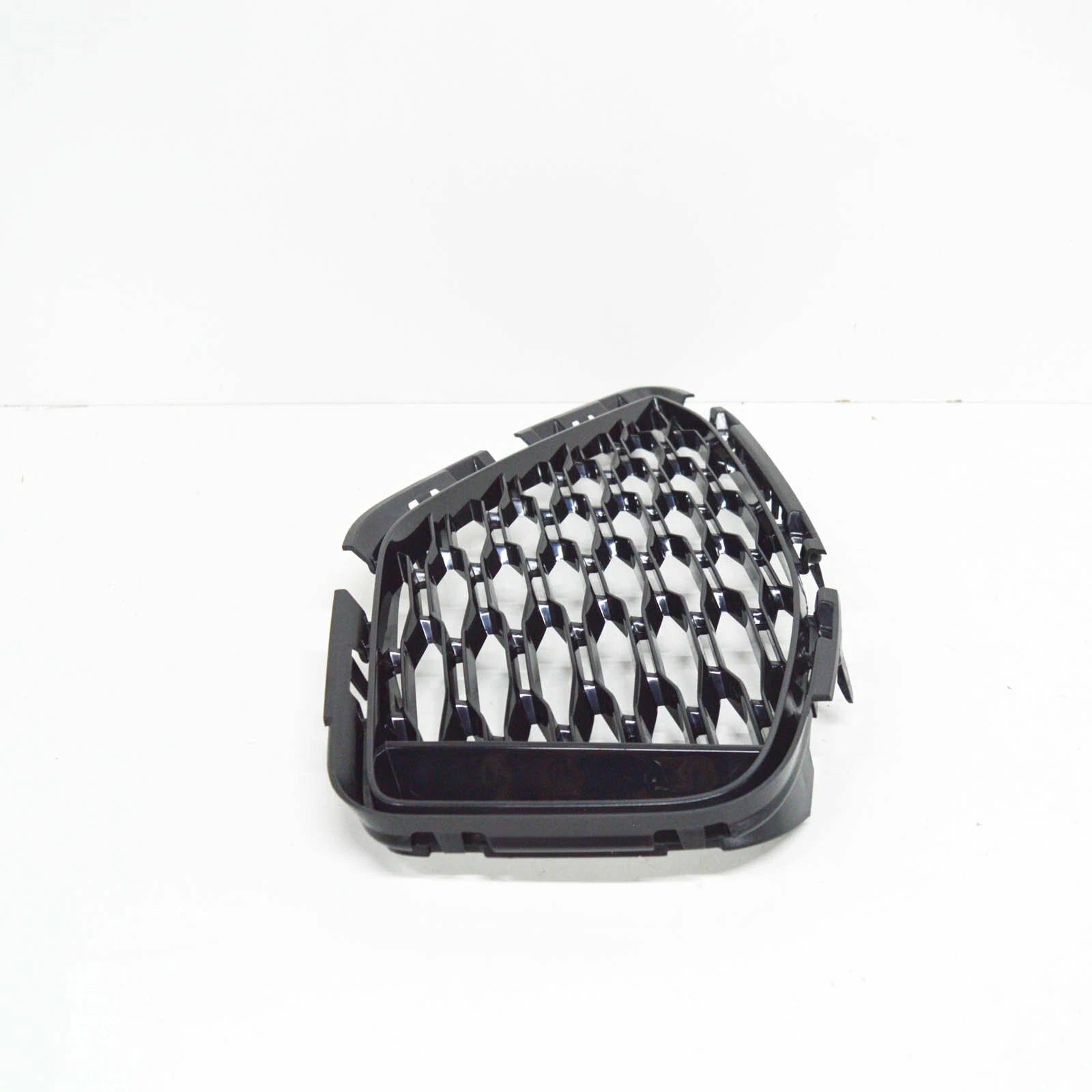 NEW BMW 8 G15 M FRONT RIGHT OPEN AIR INLET GRILLE 51118074784 ORIGINAL