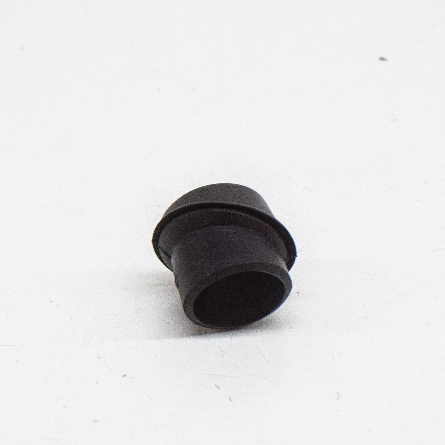 NEW MERCEDES-BENZ S W126 UNDER ANTENNA CONNECTOR SEAL A1268271598 ORIGINAL