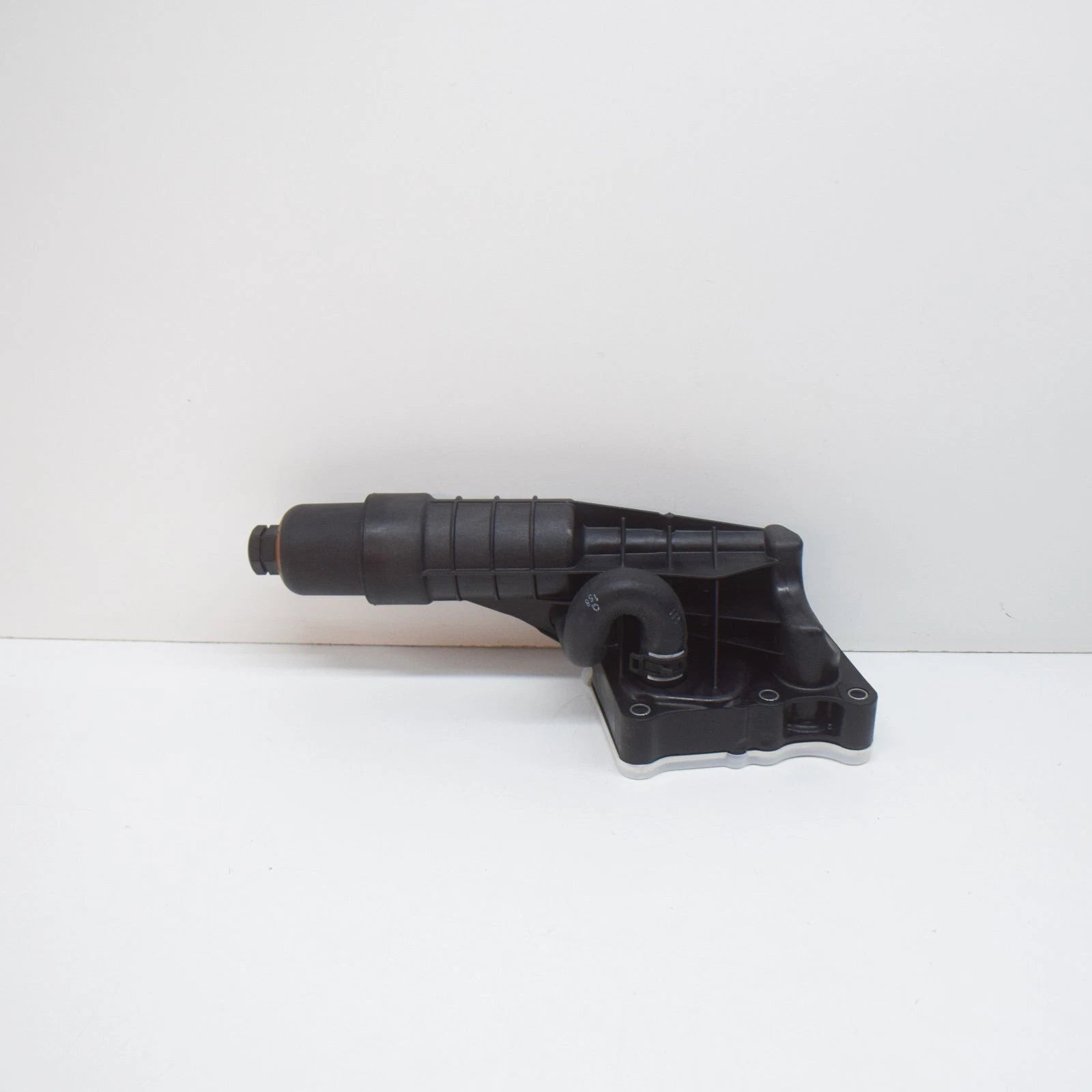 NEW MERCEDES BENZ SLK R172 OIL FILTER HOUSING COVER A2711801410 ORIGINAL