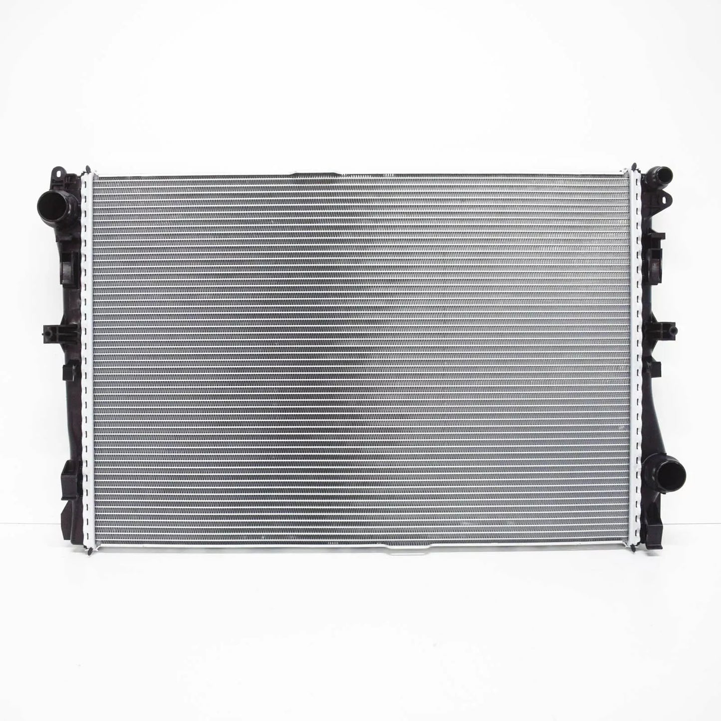 NEW MERCEDES-BENZ C-CLASS W205 ENGINE COOLANT RADIATOR A0995001703 ORIGINAL