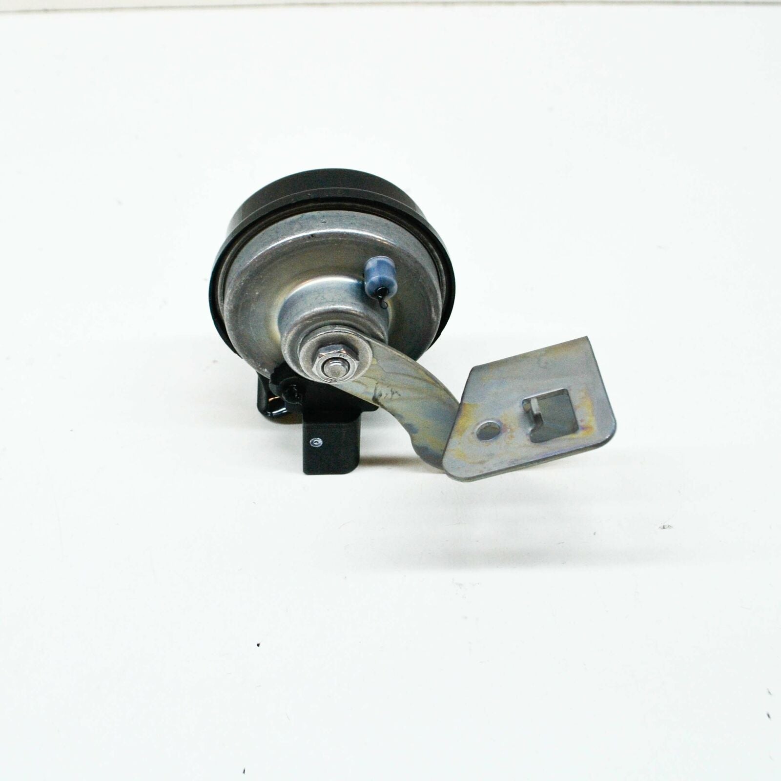 NEW MERCEDES-BENZ C W205 AMG FRONT RIGHT SIDE FANFARE HORN A2315420020 ORIGINAL