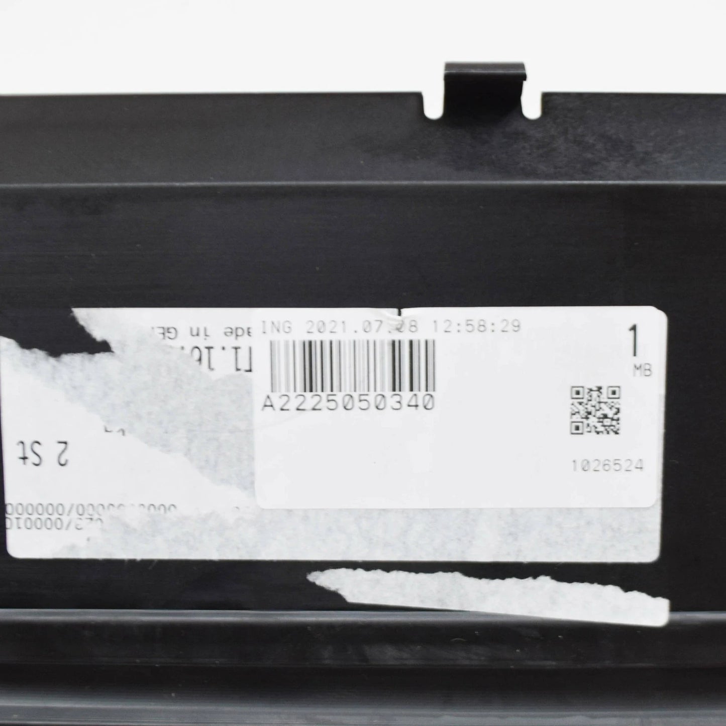 NEW MERCEDES BENZ S W222 OIL COOLER LOWER BRACKET A2225050340