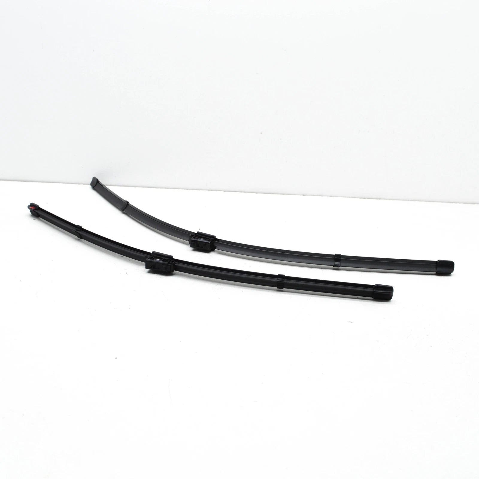 NEW MB S W223 FRONT WINDSHIELD WIPER BLADES SET LHD A2238240000 ORIGINAL
