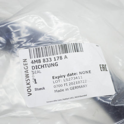 NEW AUDI Q8 4MN REAR RIGHT SEAL PANEL STRIP SEAL 4M8833178A ORIGINAL