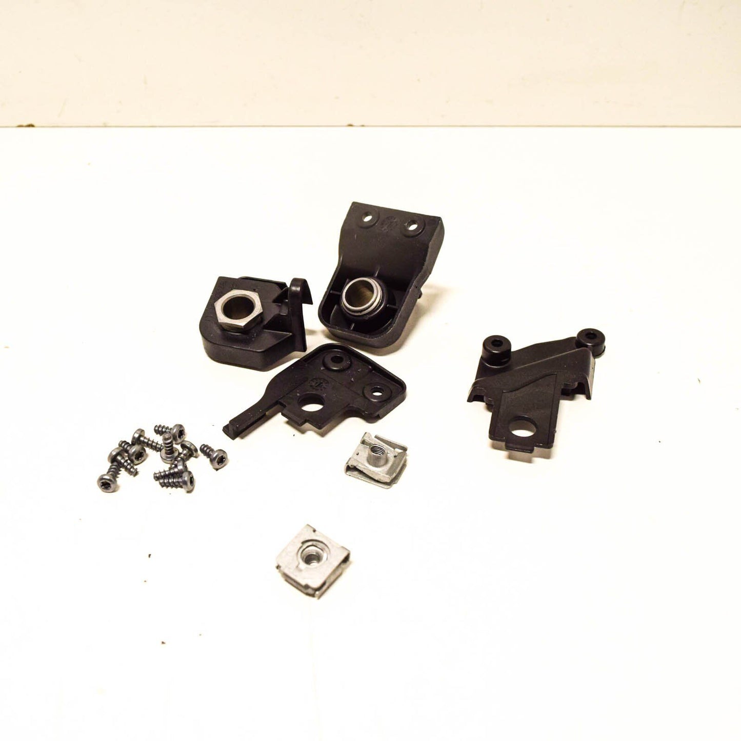 NEW VOLKSWAGEN TIGUAN MK2 LEFT HEADLIGHT HOUSING REPAIR KIT 5N0998225B ORIGINAL