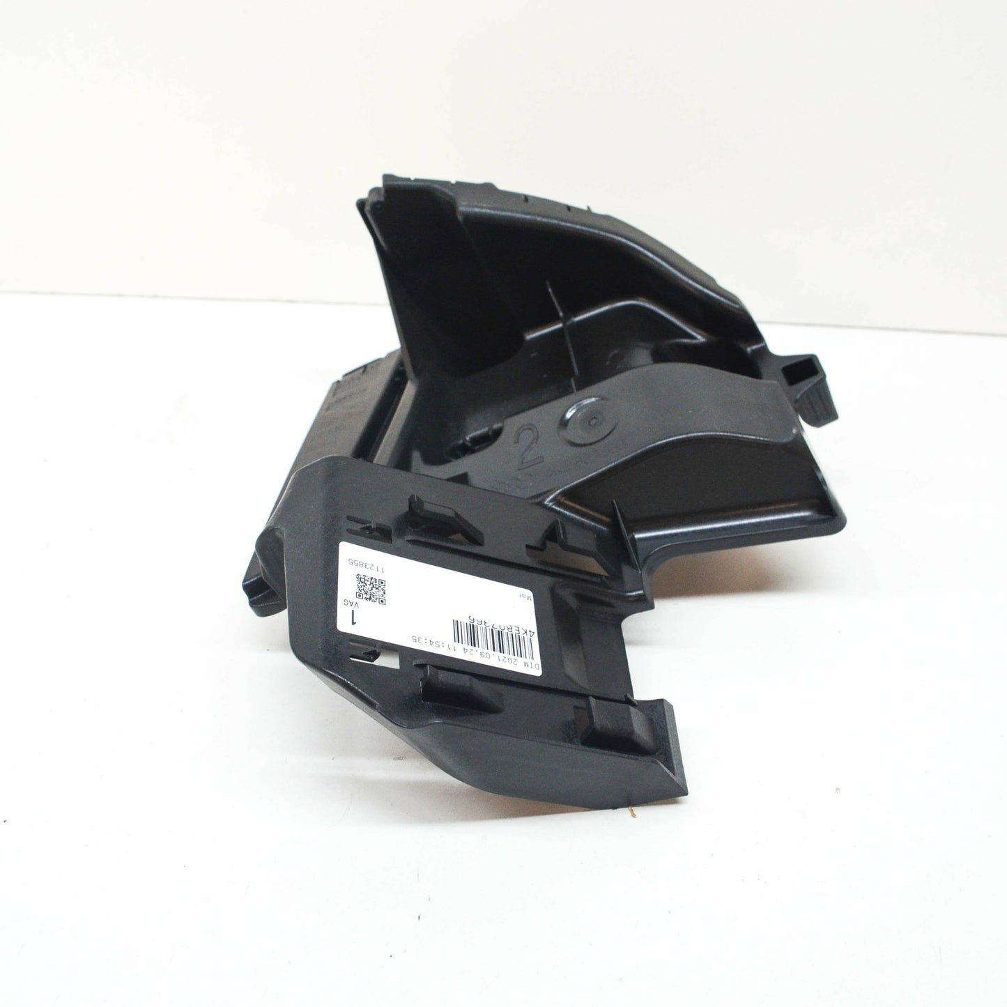 NEW AUDI E-TRON FRONT BUMPER GRILLE END PLATE CAP 4KE807366 ORIGINAL