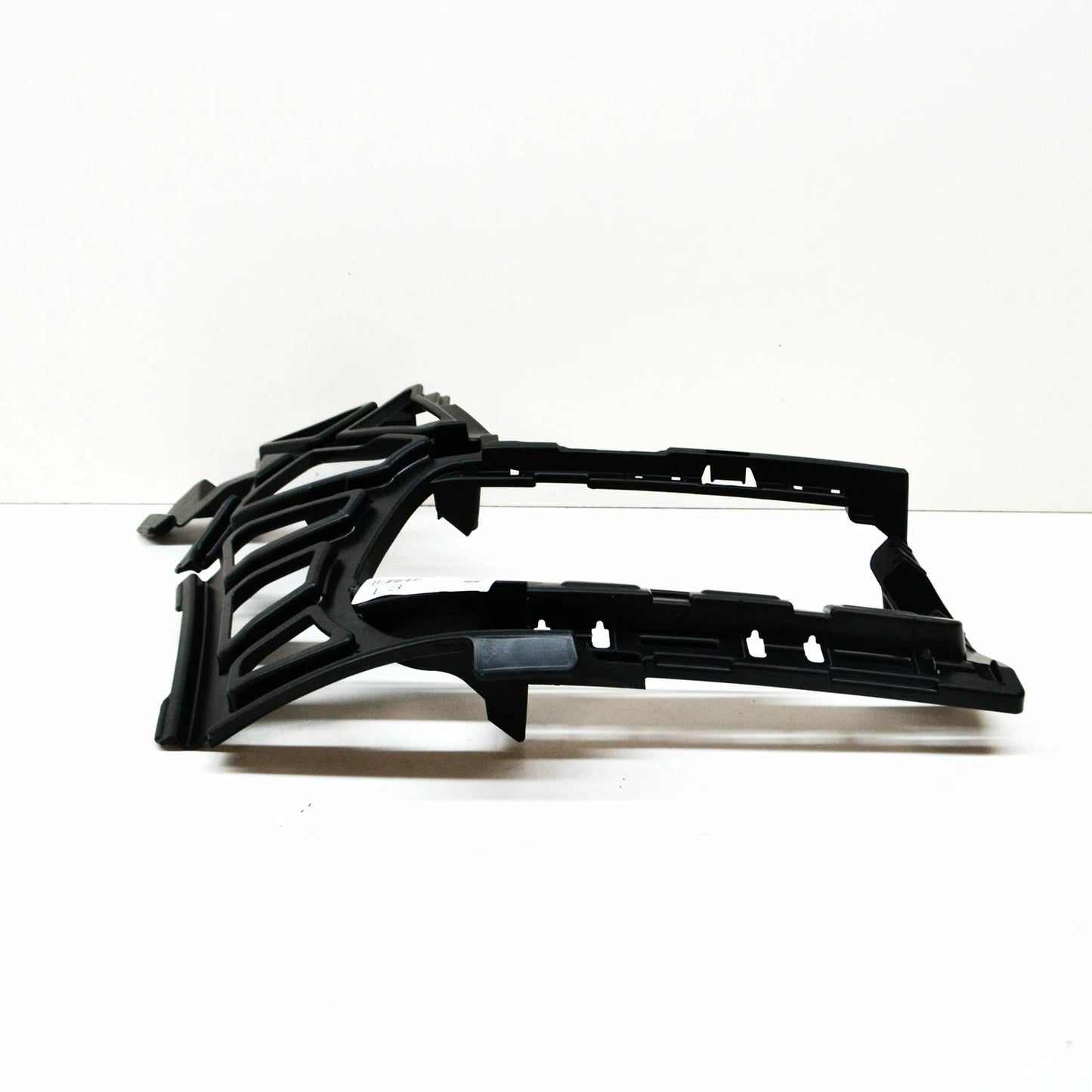 NEW VOLKSWAGEN TOURAN 5T FRONT RIGHT BUMPER BRACKET 5TA807724