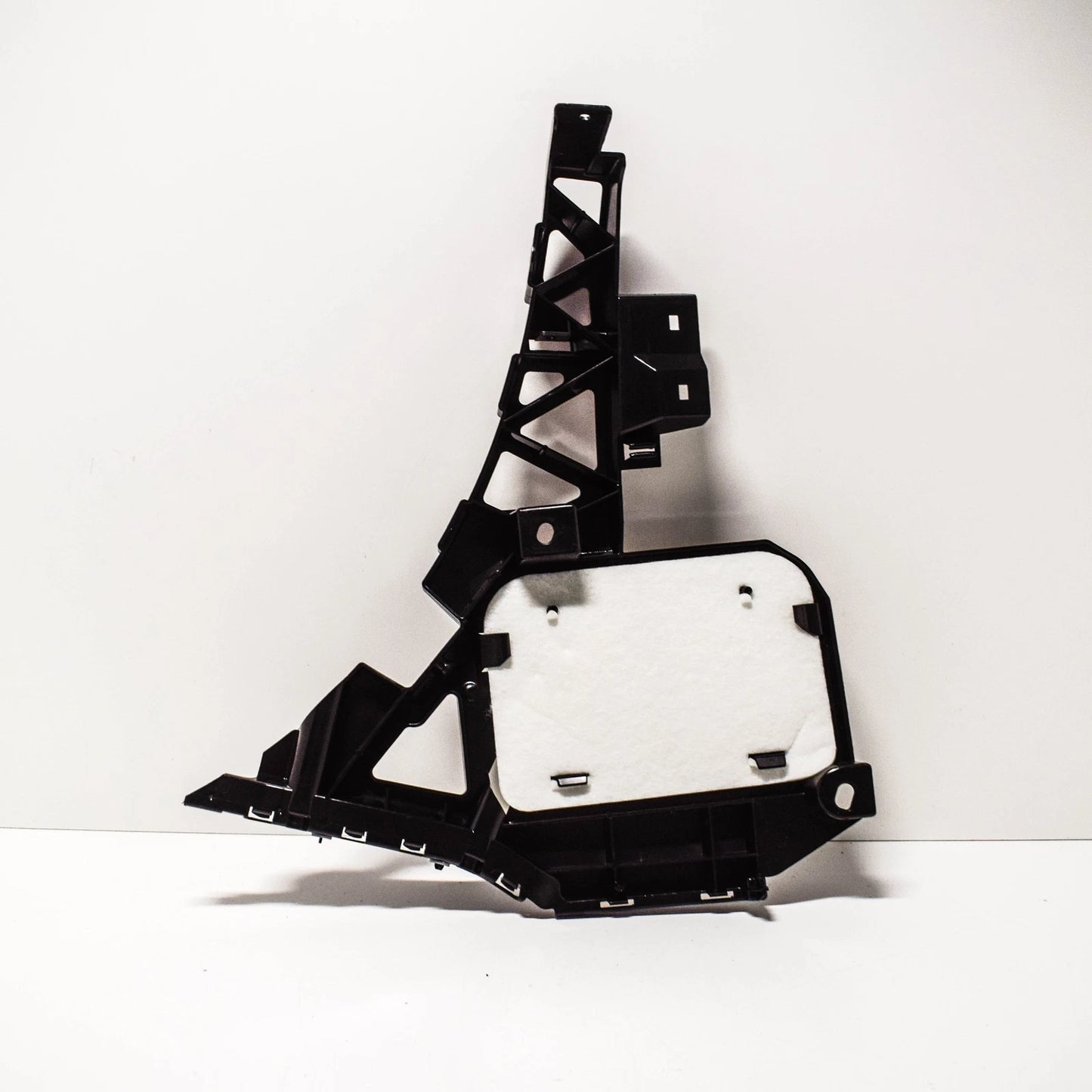 NEW MERCEDES-BENZ GLE W166 REAR LEFT BUMPER BRACKET A1668801112 ORIGINAL