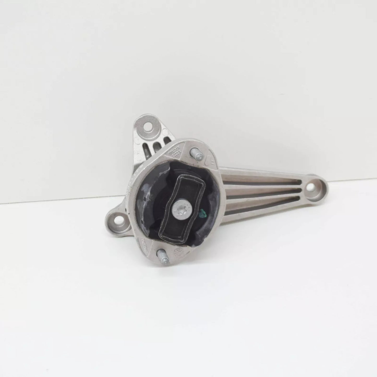 NEW AUDI A4 8EC, B7 AUTOMATIC TRANSMISSION MOUNT 8E0399105HM