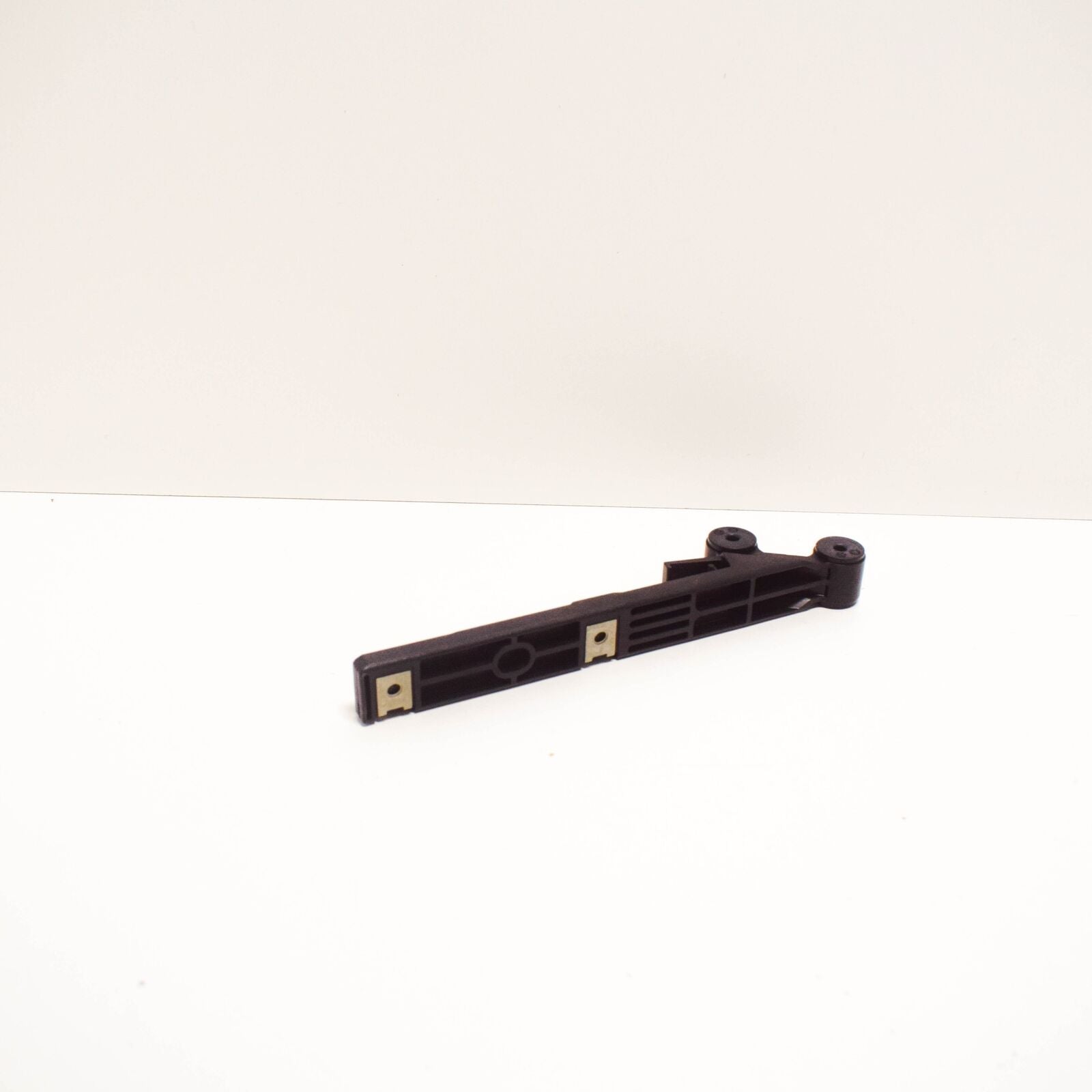 NEW MERCEDES BENZ ML W166 AMG OIL COOLER BRACKET A1665000031 ORIGINAL