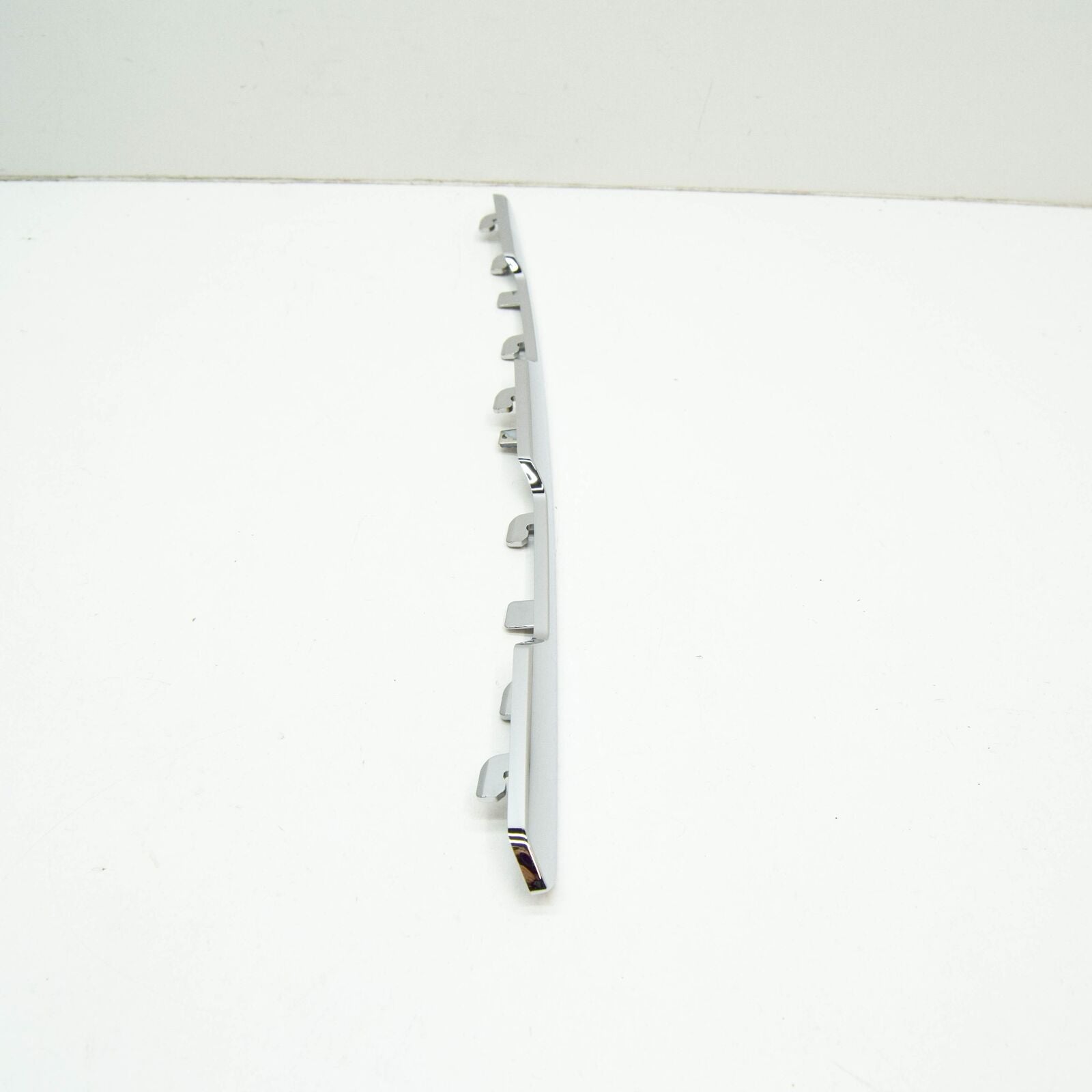 NEW MERCEDES-BENZ GLC X253 RADIATOR GRILLE LEFT TRIM BAR A2538881901 ORIGINAL