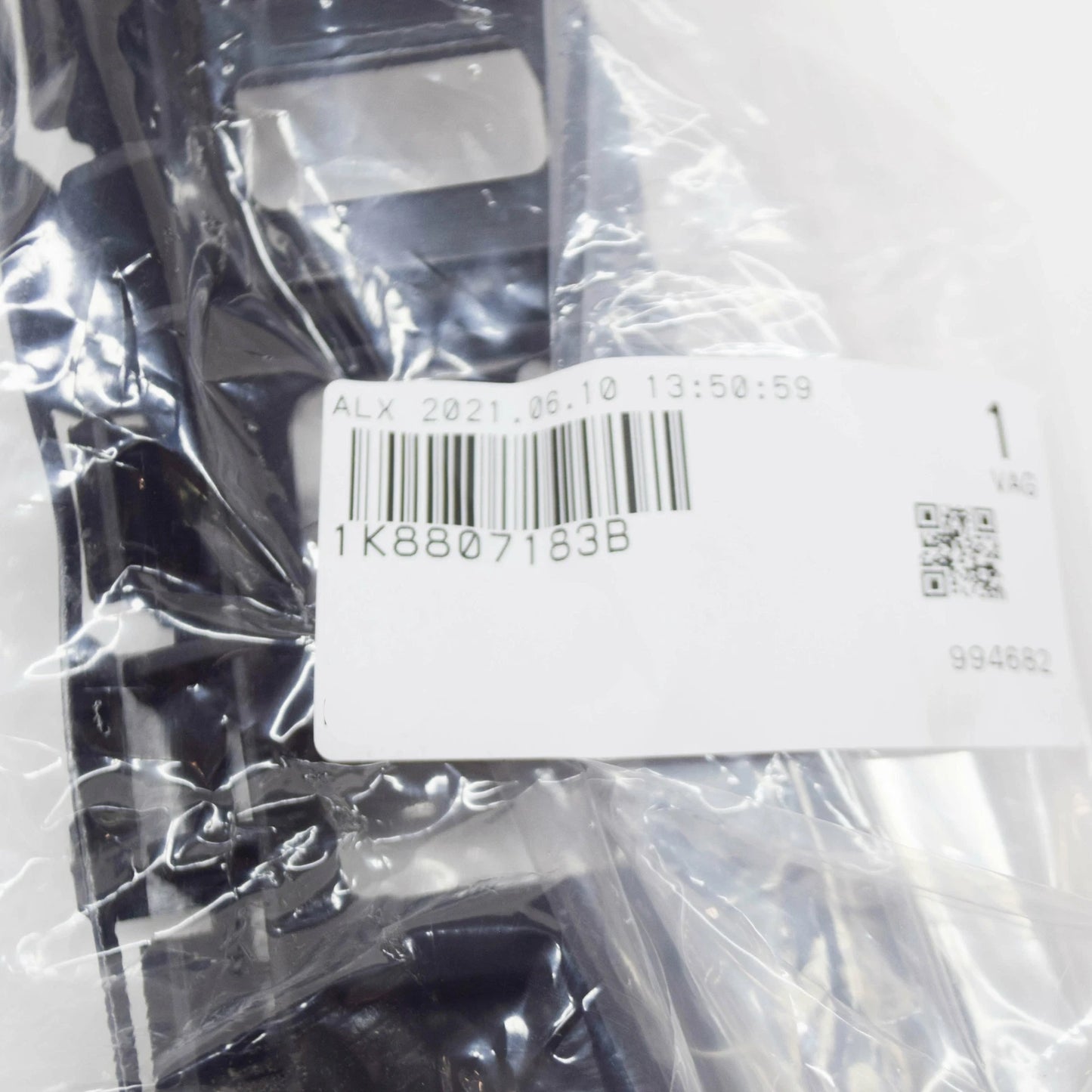 NEW VW SCIROCCO MK3 FRONT BUMPER LEFT SIDE GUIDE PROFILE 1K8807183B ORIGINAL