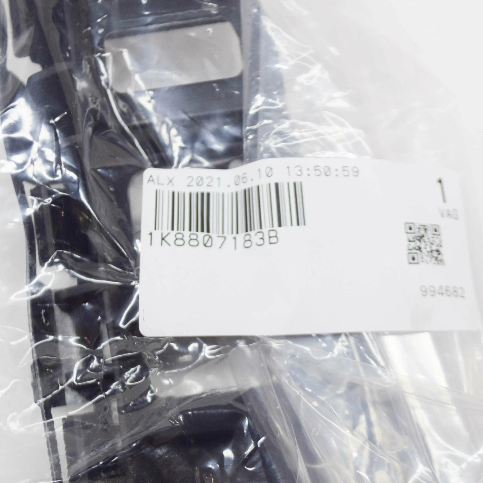 NEW VW SCIROCCO MK3 FRONT BUMPER LEFT SIDE GUIDE PROFILE 1K8807183B ORIGINAL