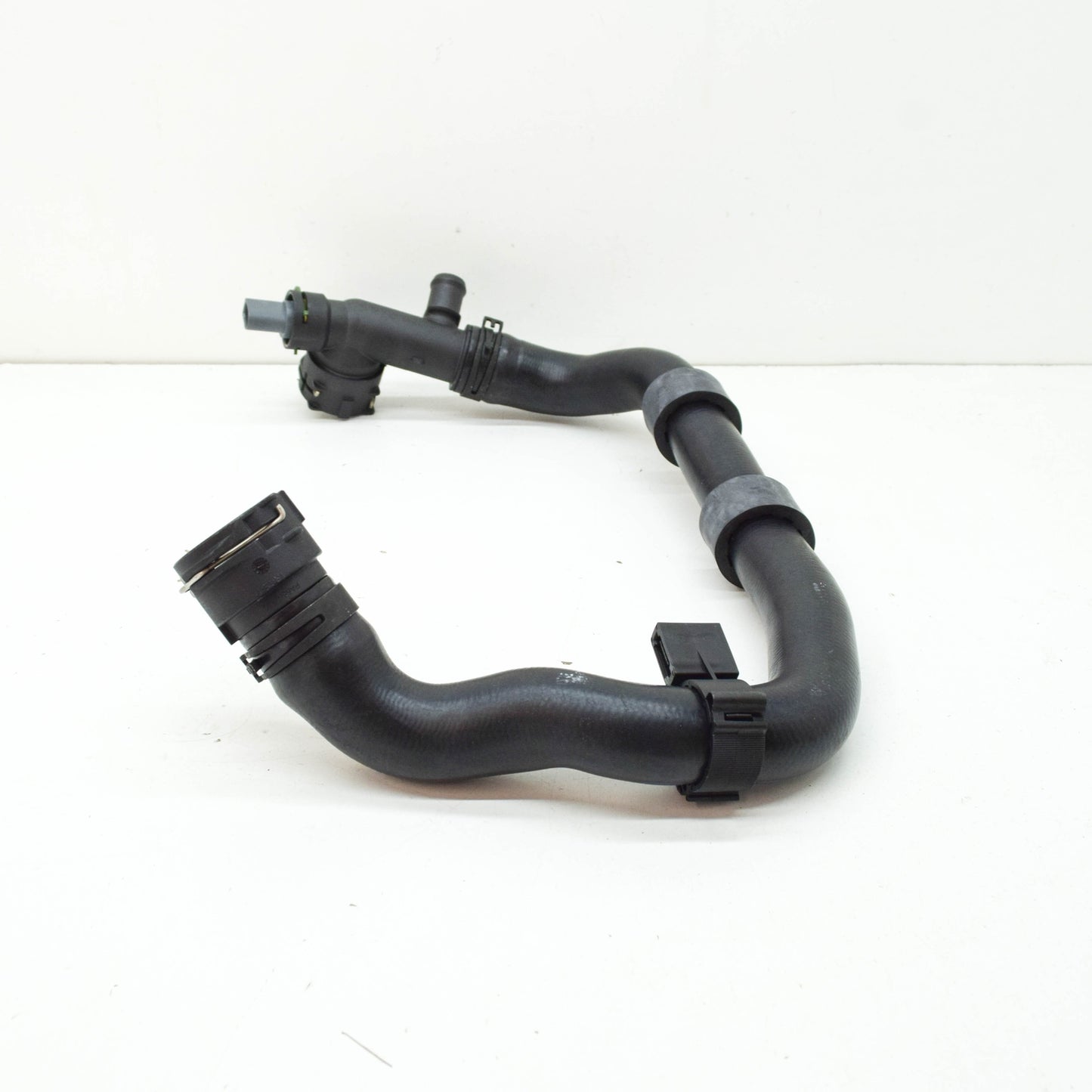 new audi q2 right water coolant hose 5q0122051eg original