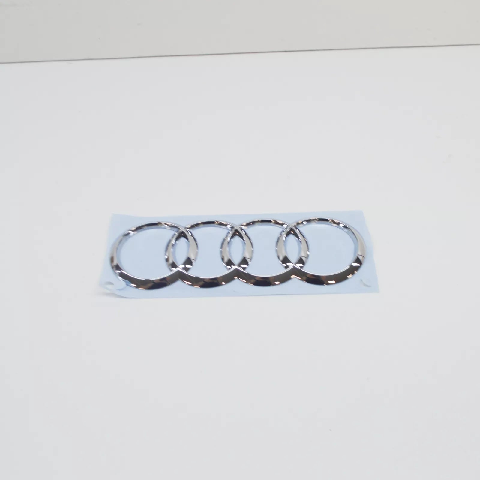 NEW AUDI TT FV3 REAR TRUNK BOOT LID EMBLEM BADGE 8S08537422ZZ ORIGINAL