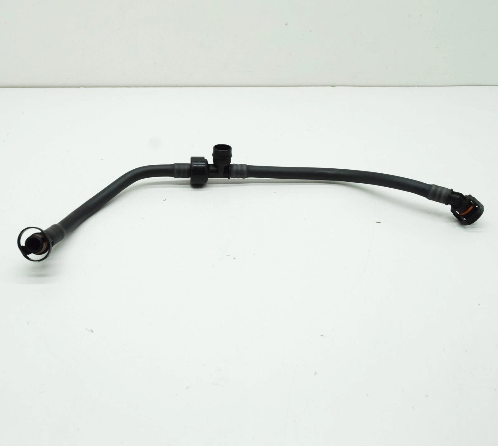 NEW BMW 3 G20 VACUUM PUMP SUCTION HOSE 13908665277 ORIGINAL