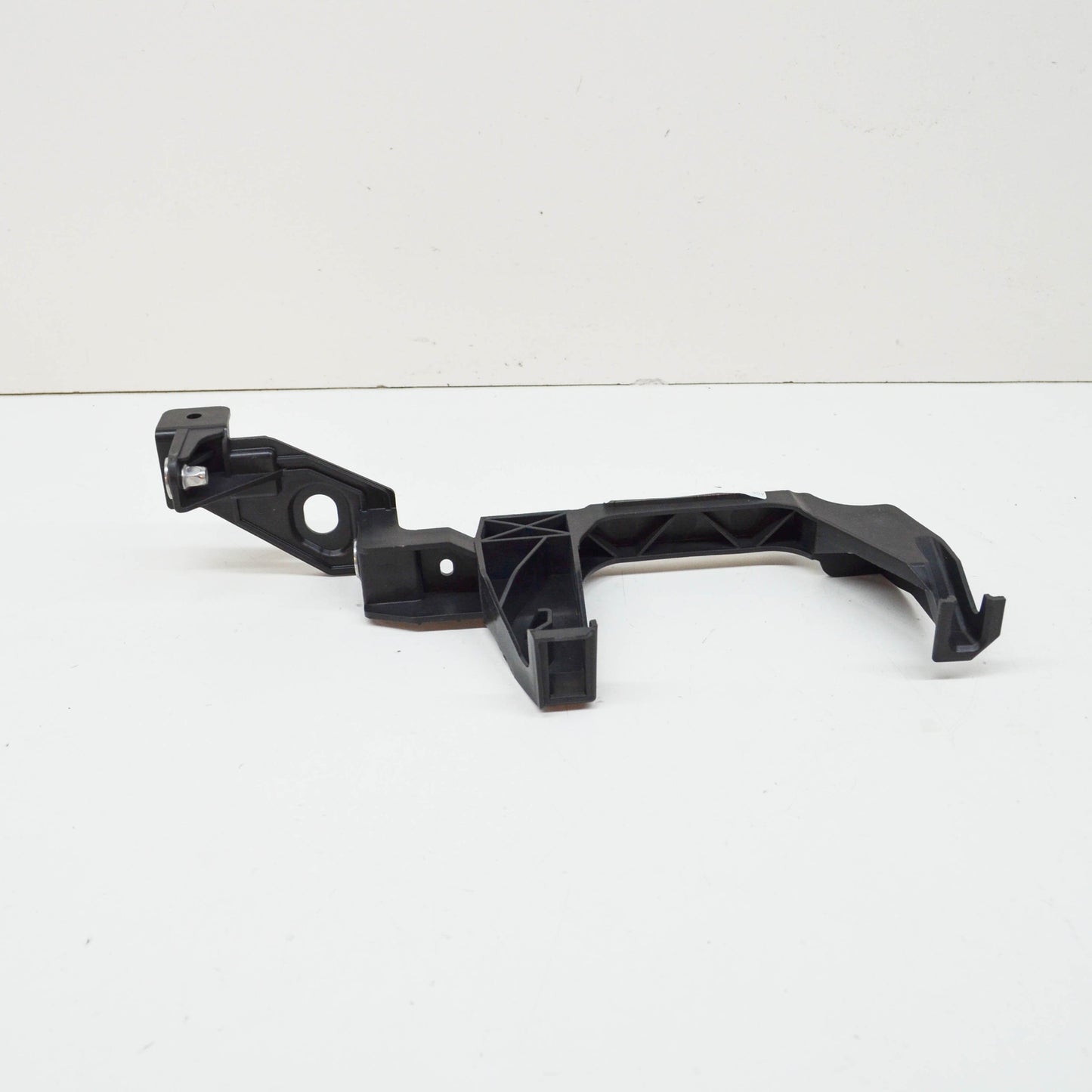 NEW SKODA SUPERB MK3 3V LEFT RADIATOR HOLDER BRACKET COUPLING 3V0805307 ORIGINAL
