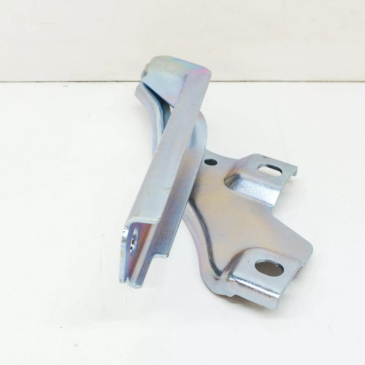 NEW VW PASSAT ALLTRACK B8 FRONT BONNET HOOD LEFT HINGE 3G0823301