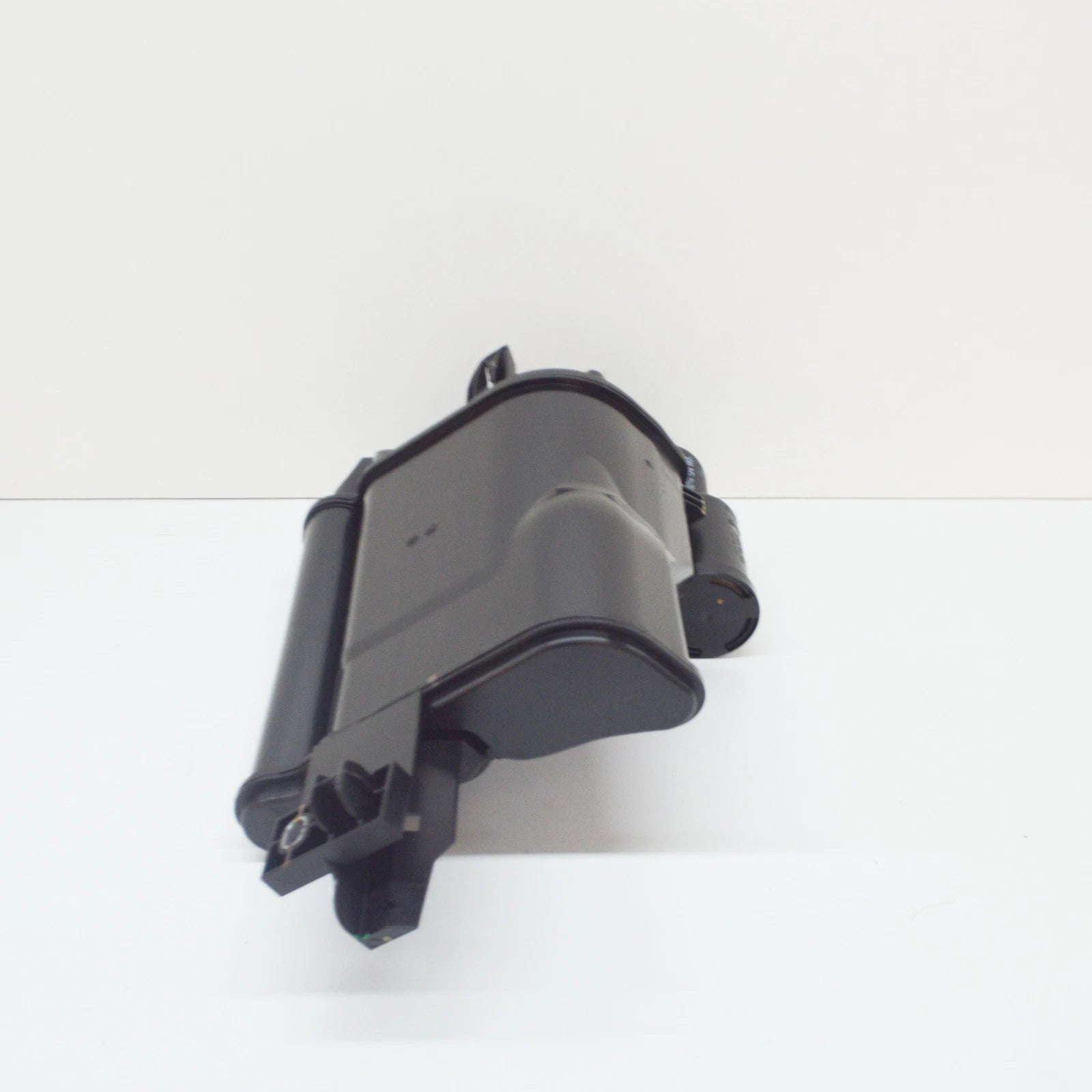 NEW AUDI A3 8V ACTIVATED CHARCOAL CONTAINER 5Q0201797L ORIGINAL