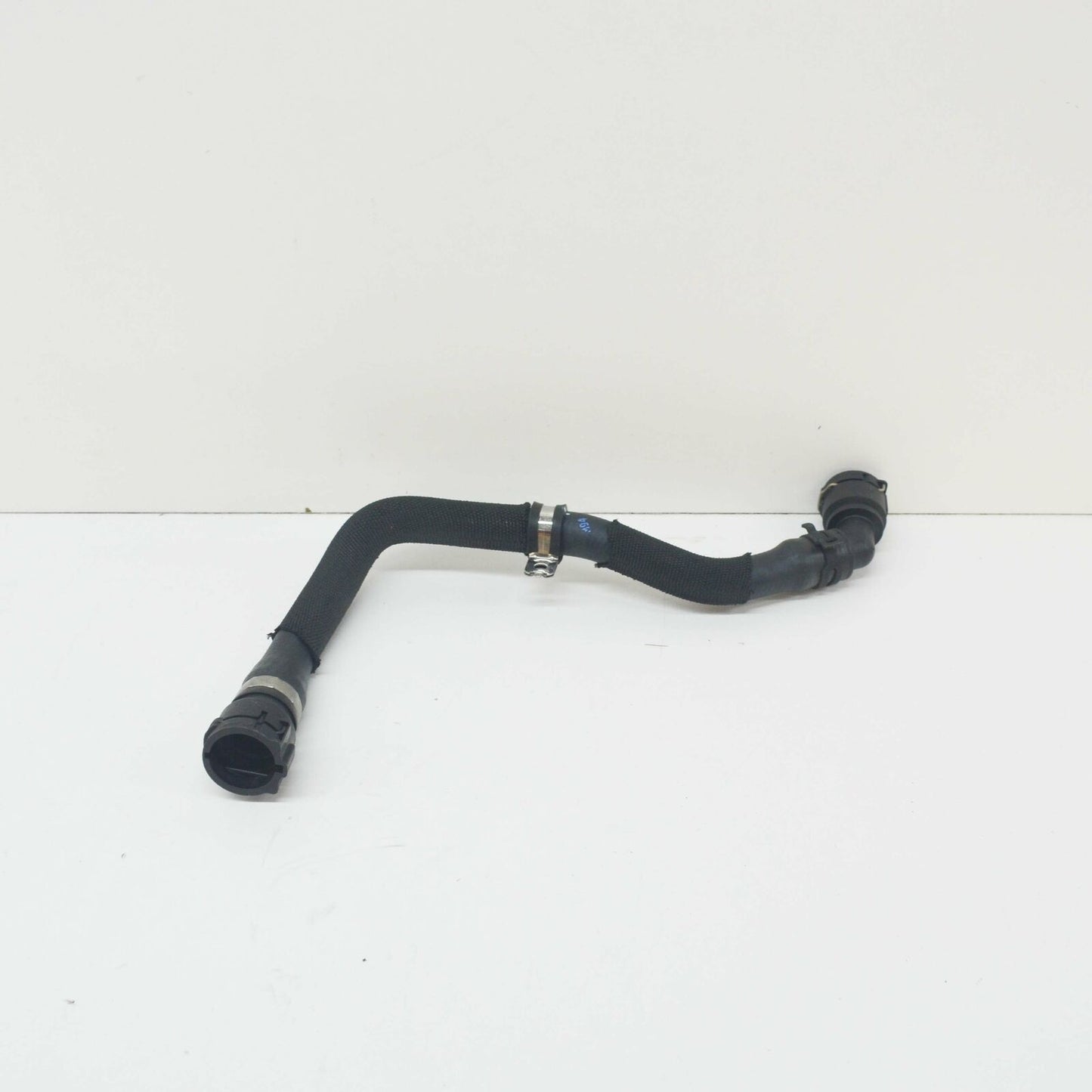 NEW AUDI A4 B8 ENGINE COOLANT HOSE 8K0121109AA ORIGINAL