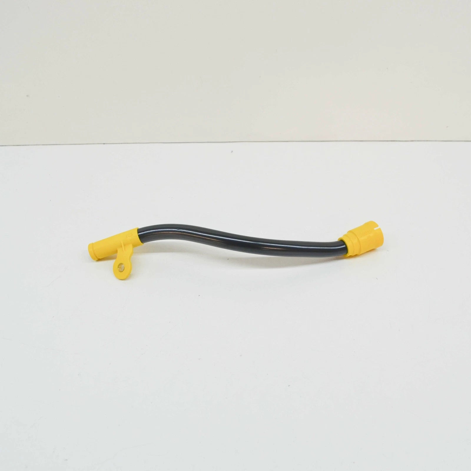 NEW AUDI A3 8P ENGINE OIL DIPSTICK FUNNEL 06F103663H