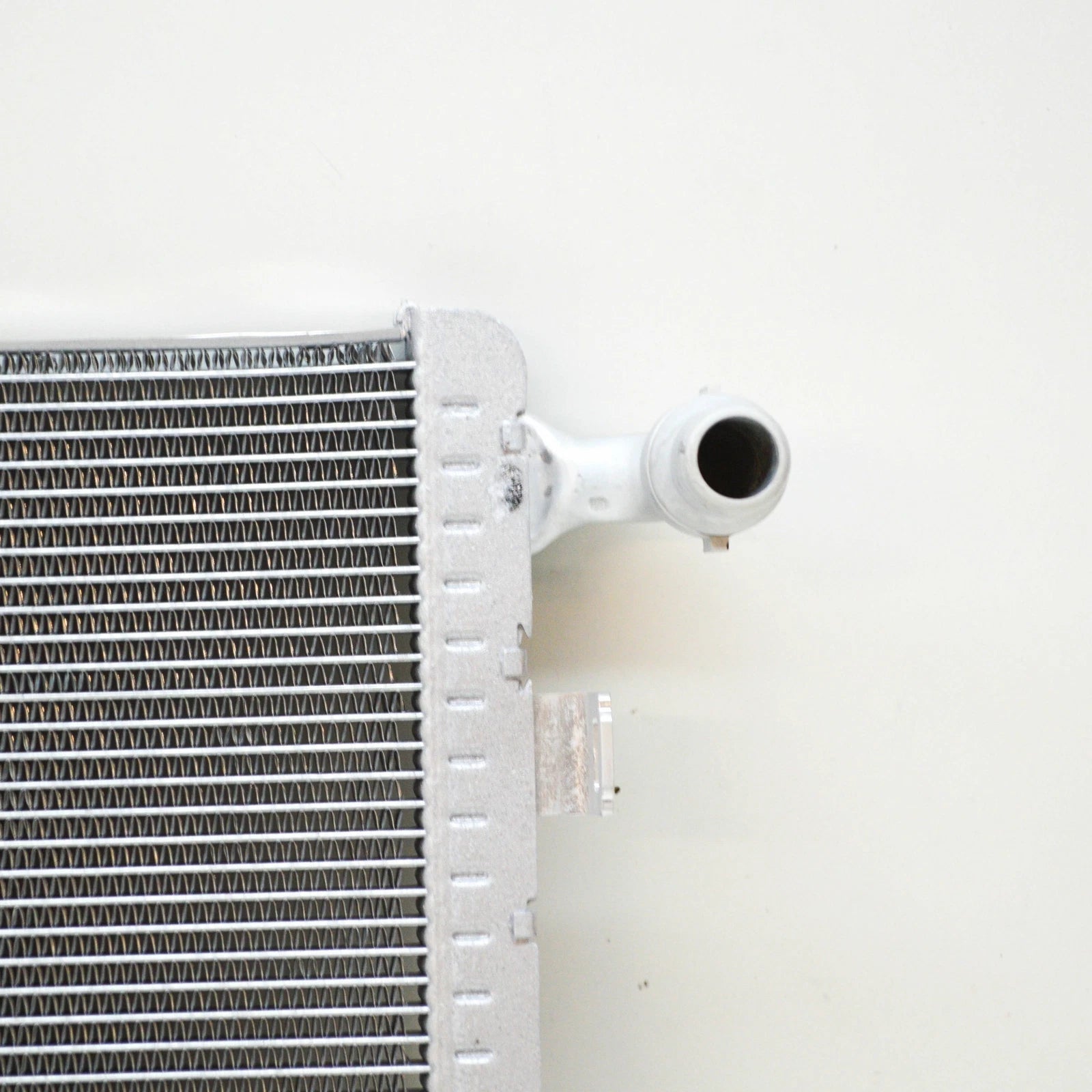 NEW MERCEDES-BENZ GLE W167 ENGINE COOLING RADIATOR A1675000400