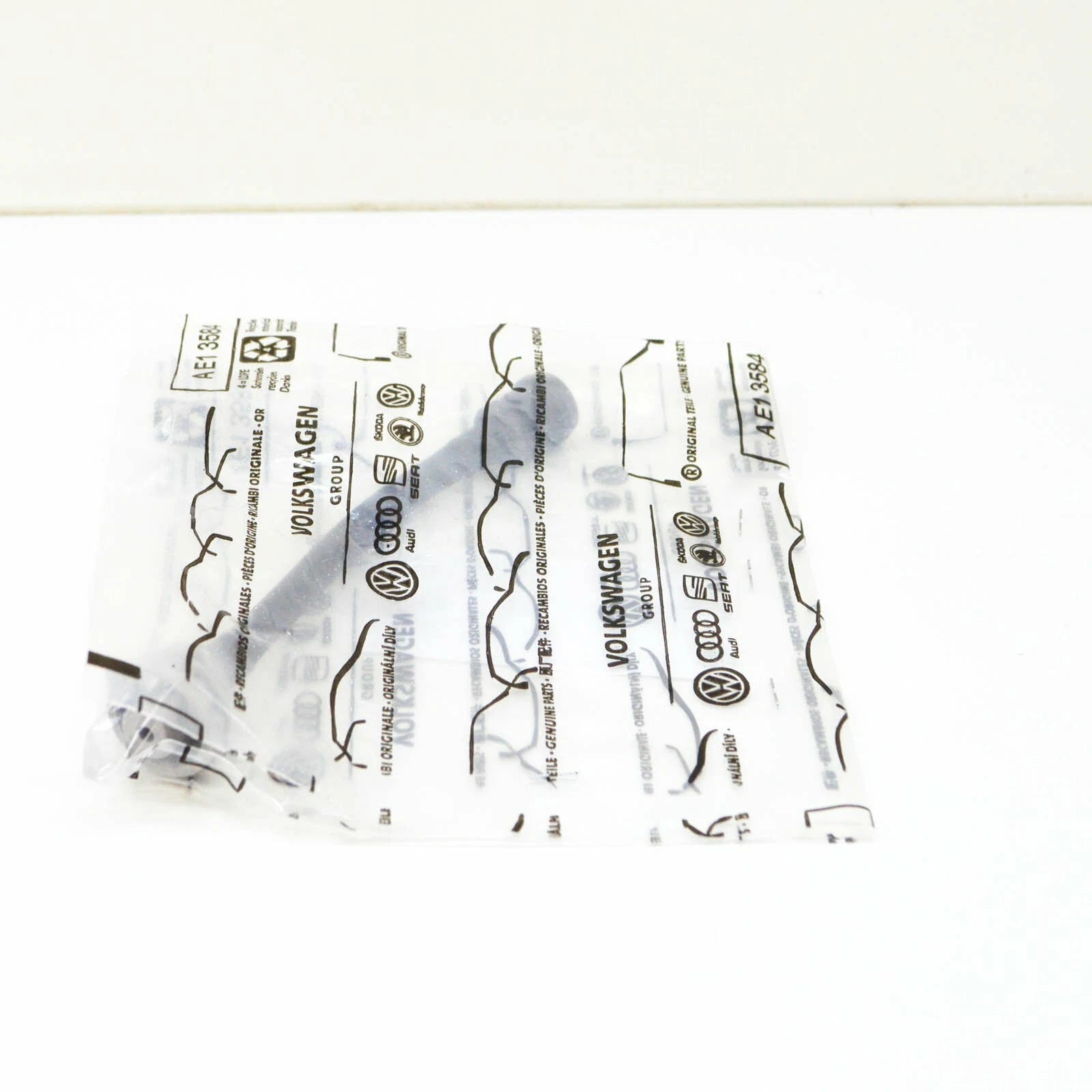 NEW AUDI Q7 4M ENGINE COOLANT OVERFLOW HOSE 4M0121081AK ORIGINAL