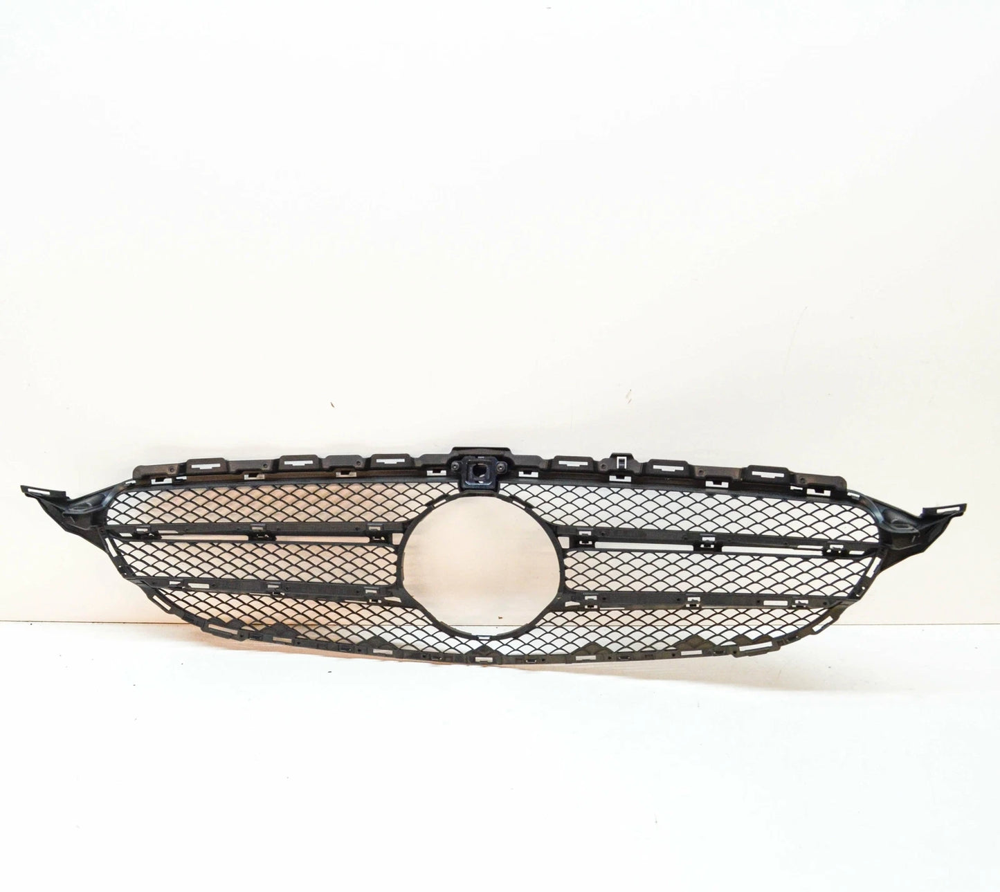 NEW MERCEDES-BENZ C-CLASS W205 FRONT RADIATOR GRILLE A2058880323 2016