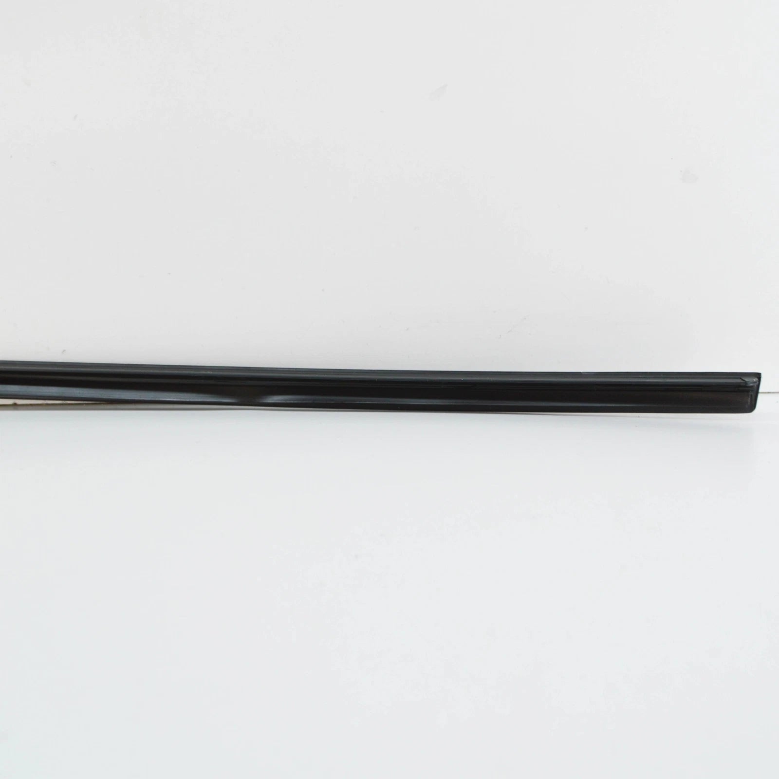 NEW VW TOUAREG 7L FRONT LEFT WINDSHIELD MOLDING 7L68543279B9 ORIGINAL