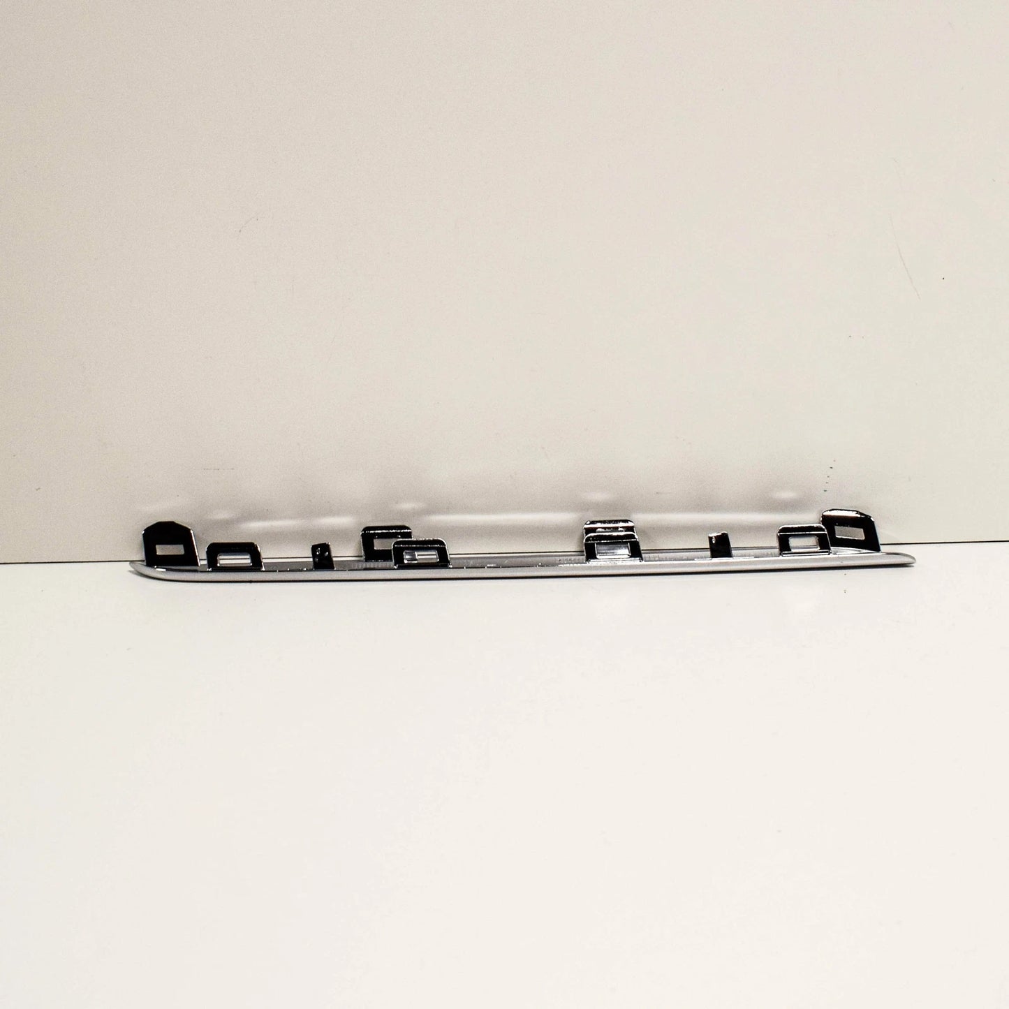 NEW MB E W213 FRONT BUMPER LEFT CHROME MOULDING TRIM A2388880900 ORIGINAL