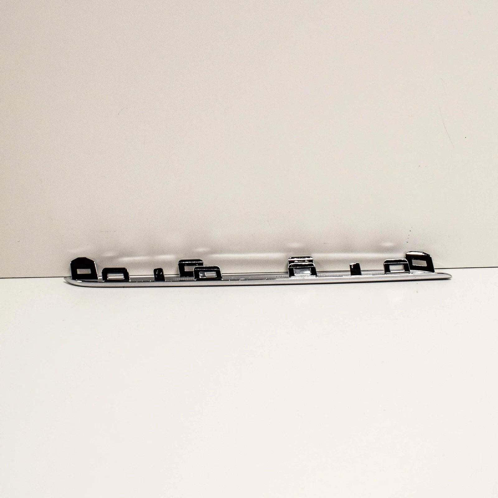 NEW MB E W213 FRONT BUMPER LEFT CHROME MOULDING TRIM A2388880900 ORIGINAL