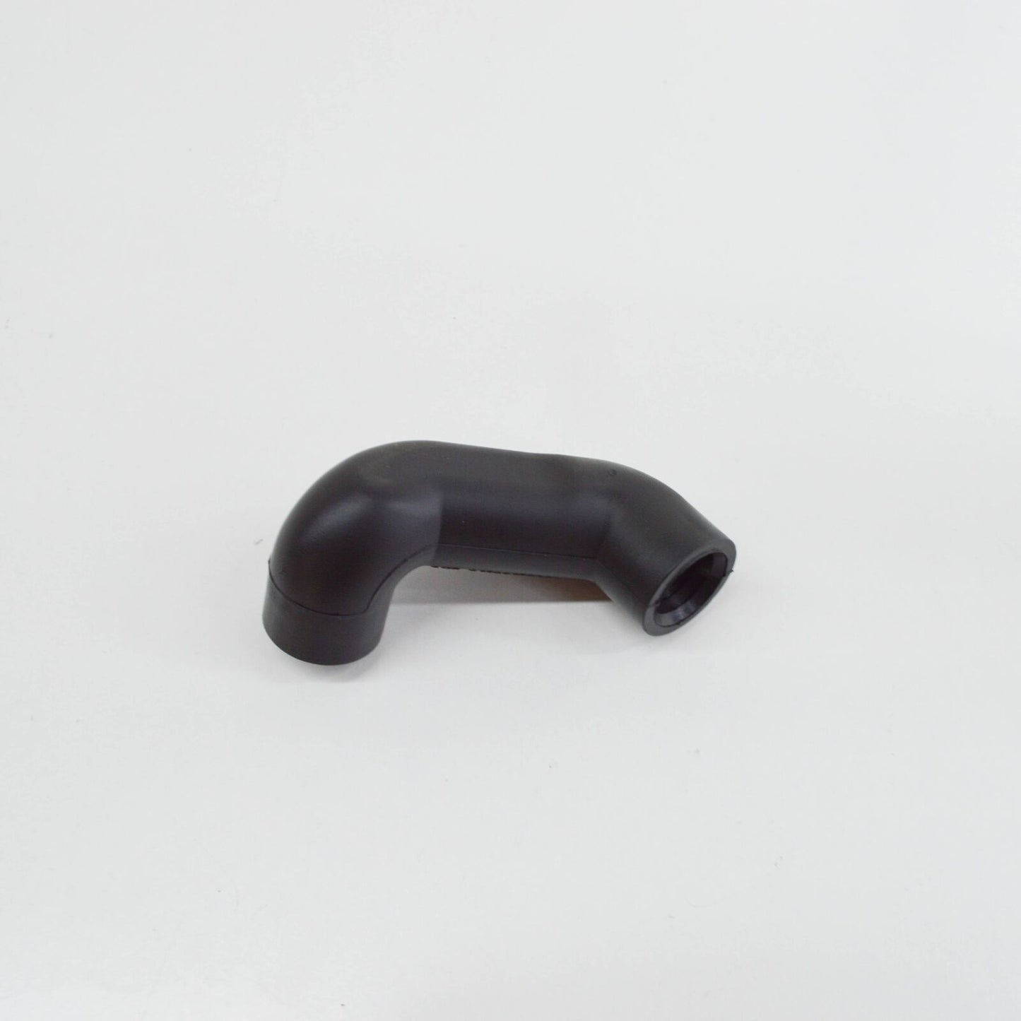 NEW MERCEDES-BENZ ML W164 TIMING CASE HOSE A1560180382 ORIGINAL