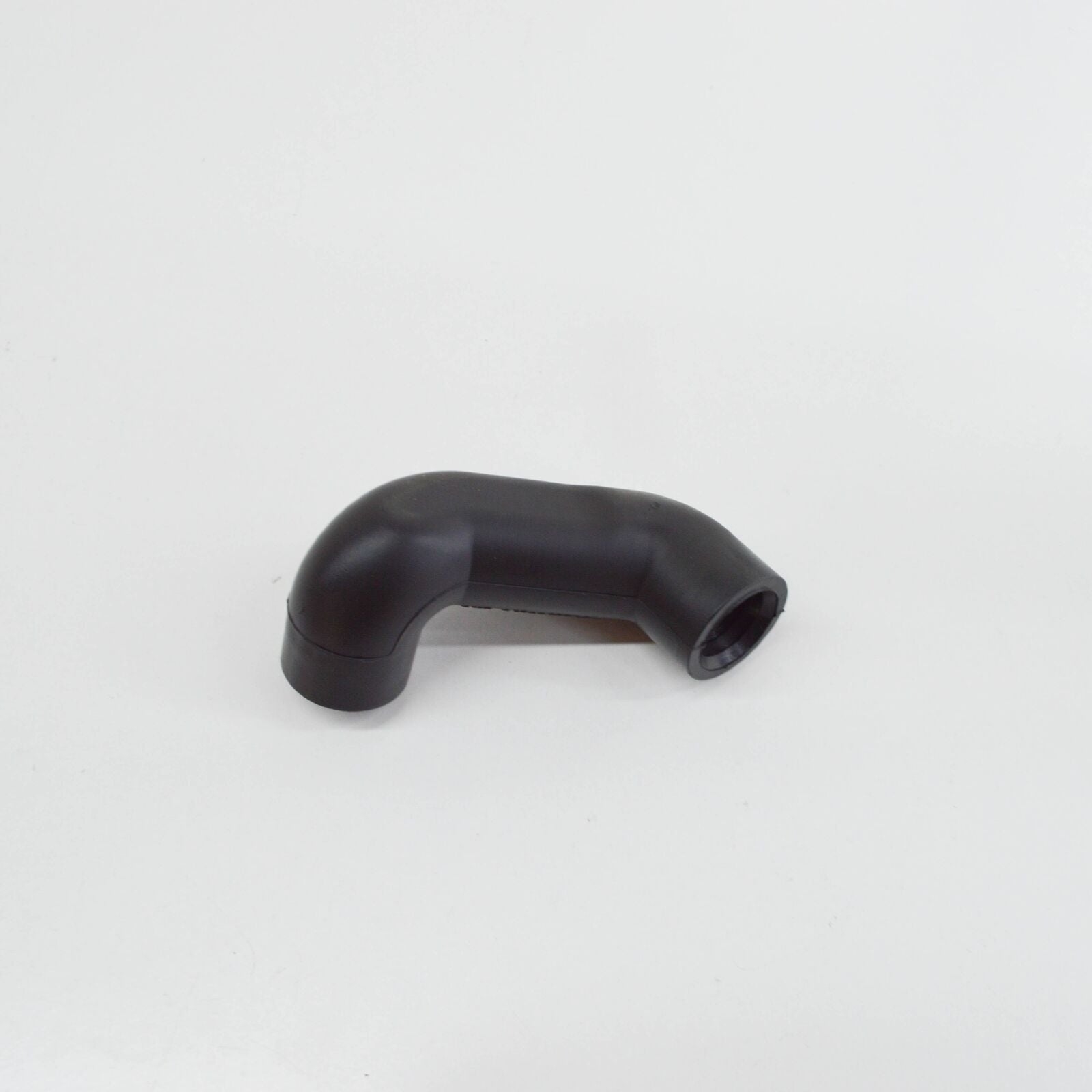 NEW MERCEDES-BENZ ML W164 TIMING CASE HOSE A1560180382 ORIGINAL